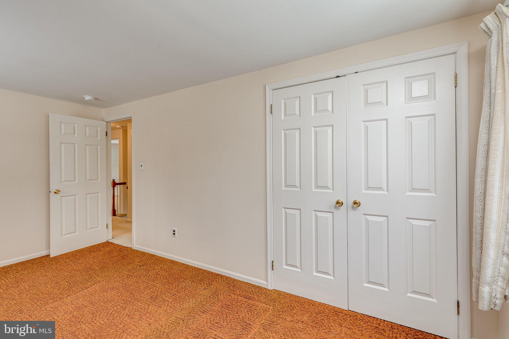 FOX HOLLOW - Residential