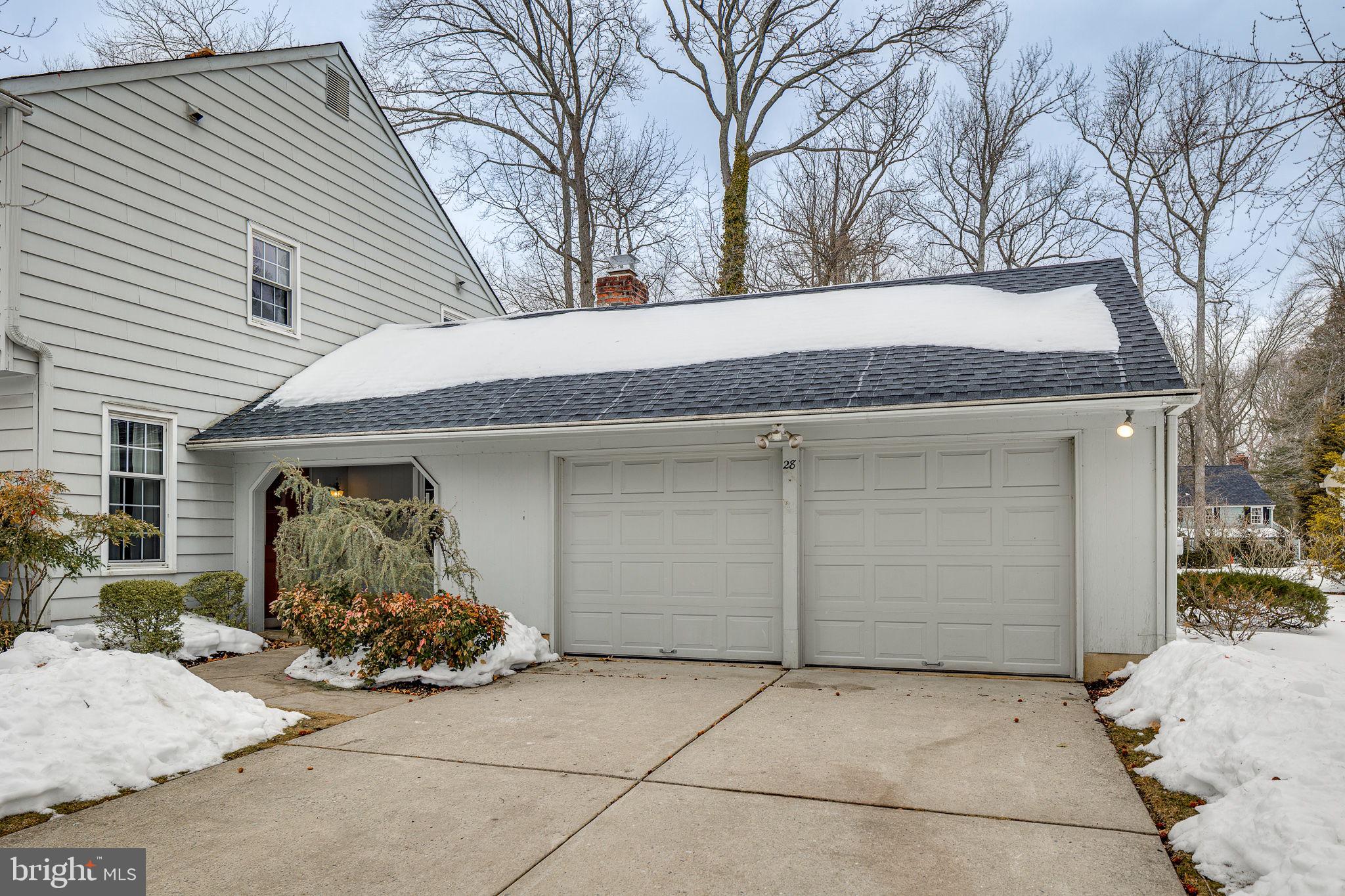 FOX HOLLOW - Residential