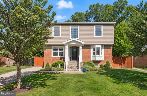 Photo of 7406 Valleycrest Boulevard, ANNANDALE, VA 22003 (MLS # VAFX2341014)
