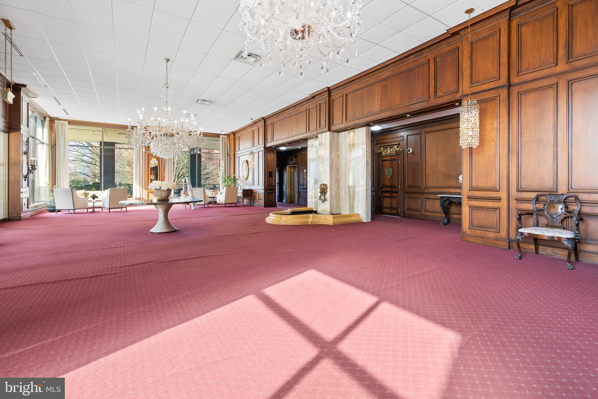 WASHINGTON TOWER - Residential