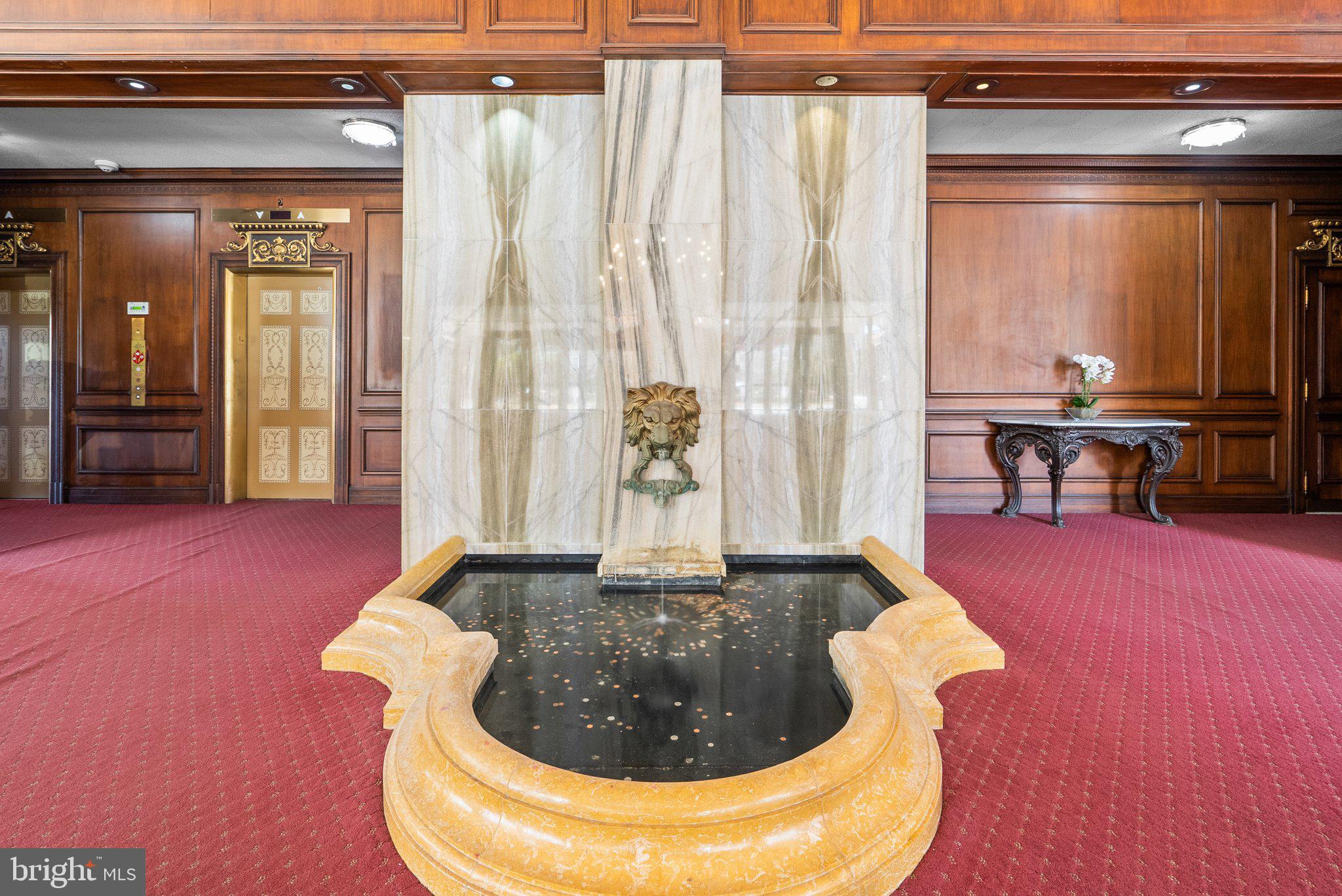 WASHINGTON TOWER - Residential