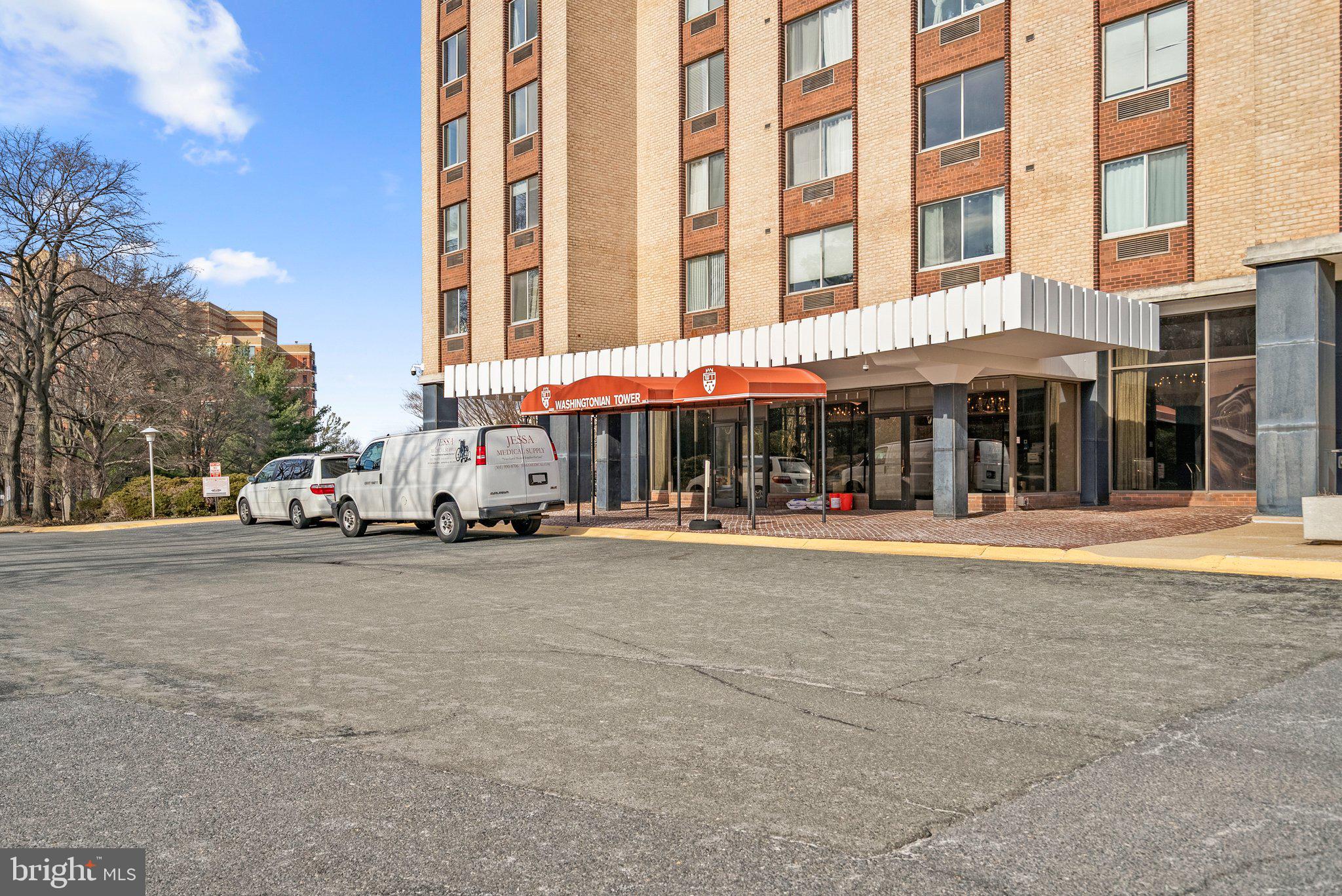 WASHINGTON TOWER - Residential
