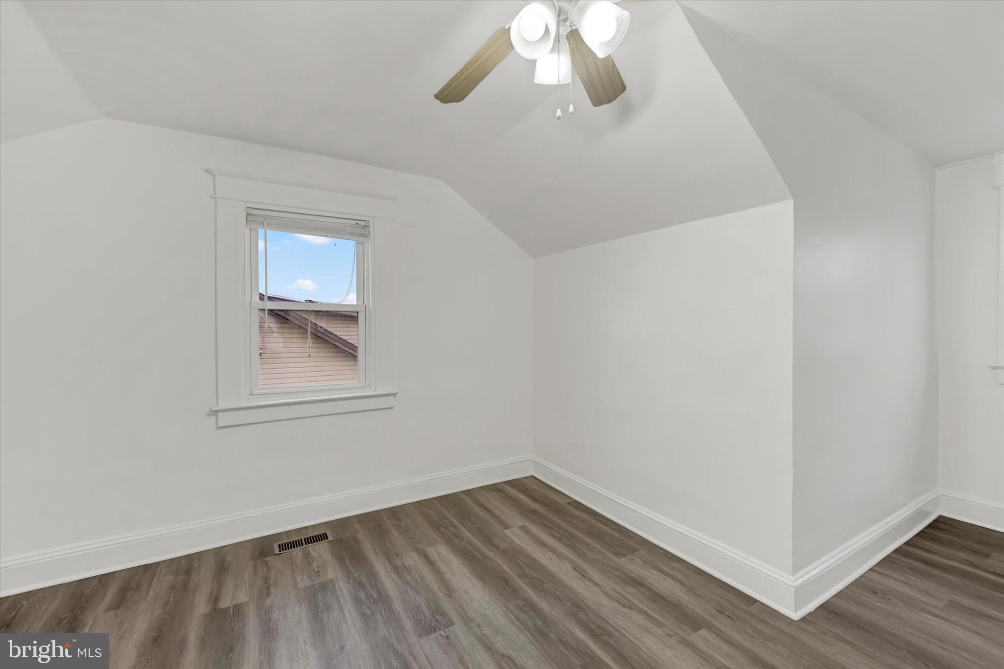 HAMILTON - Residential