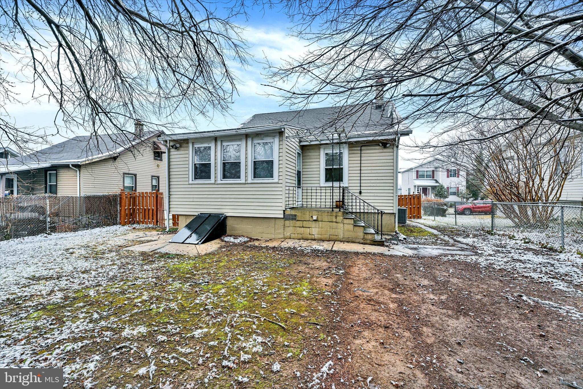 HAMILTON - Residential