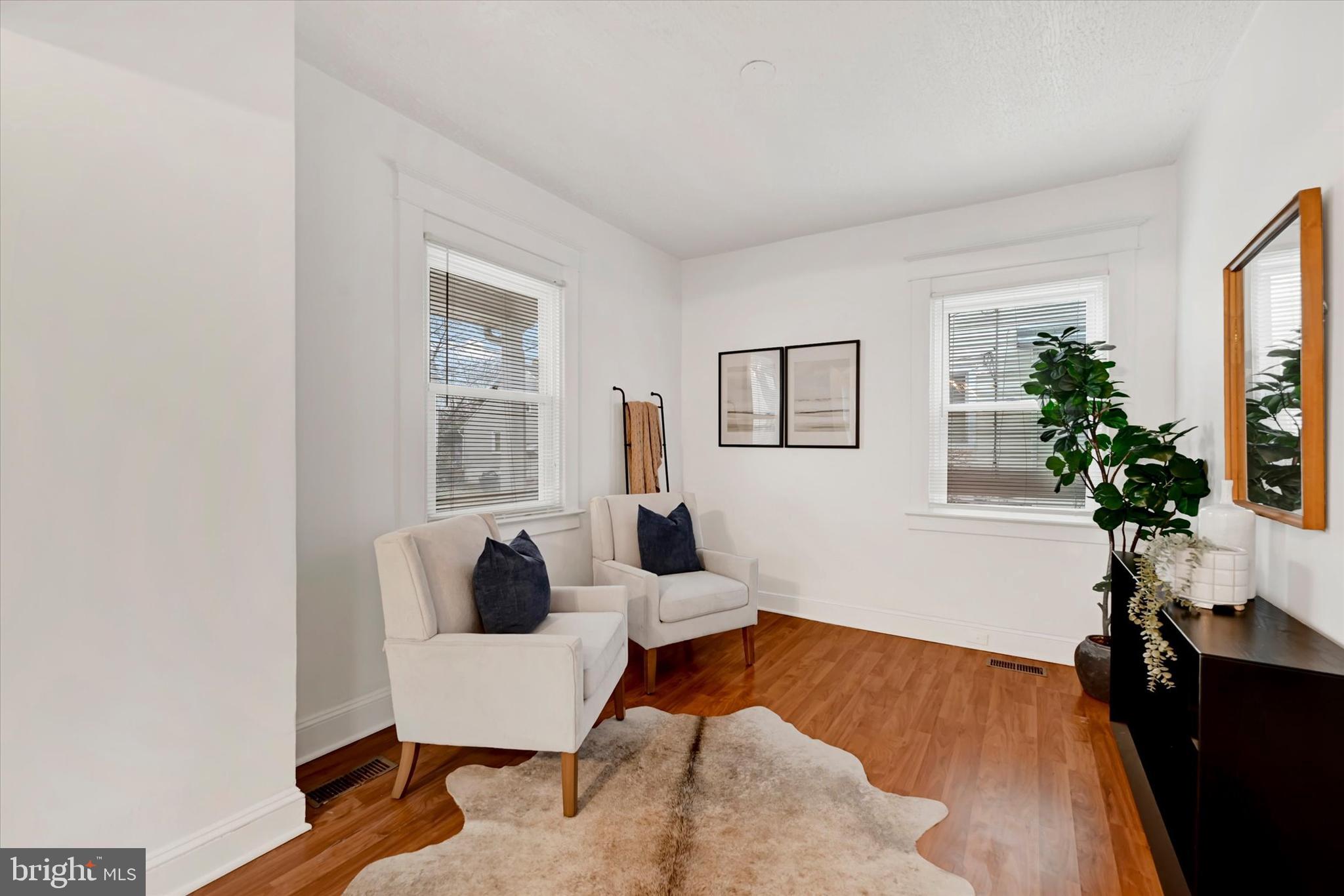 HAMILTON - Residential