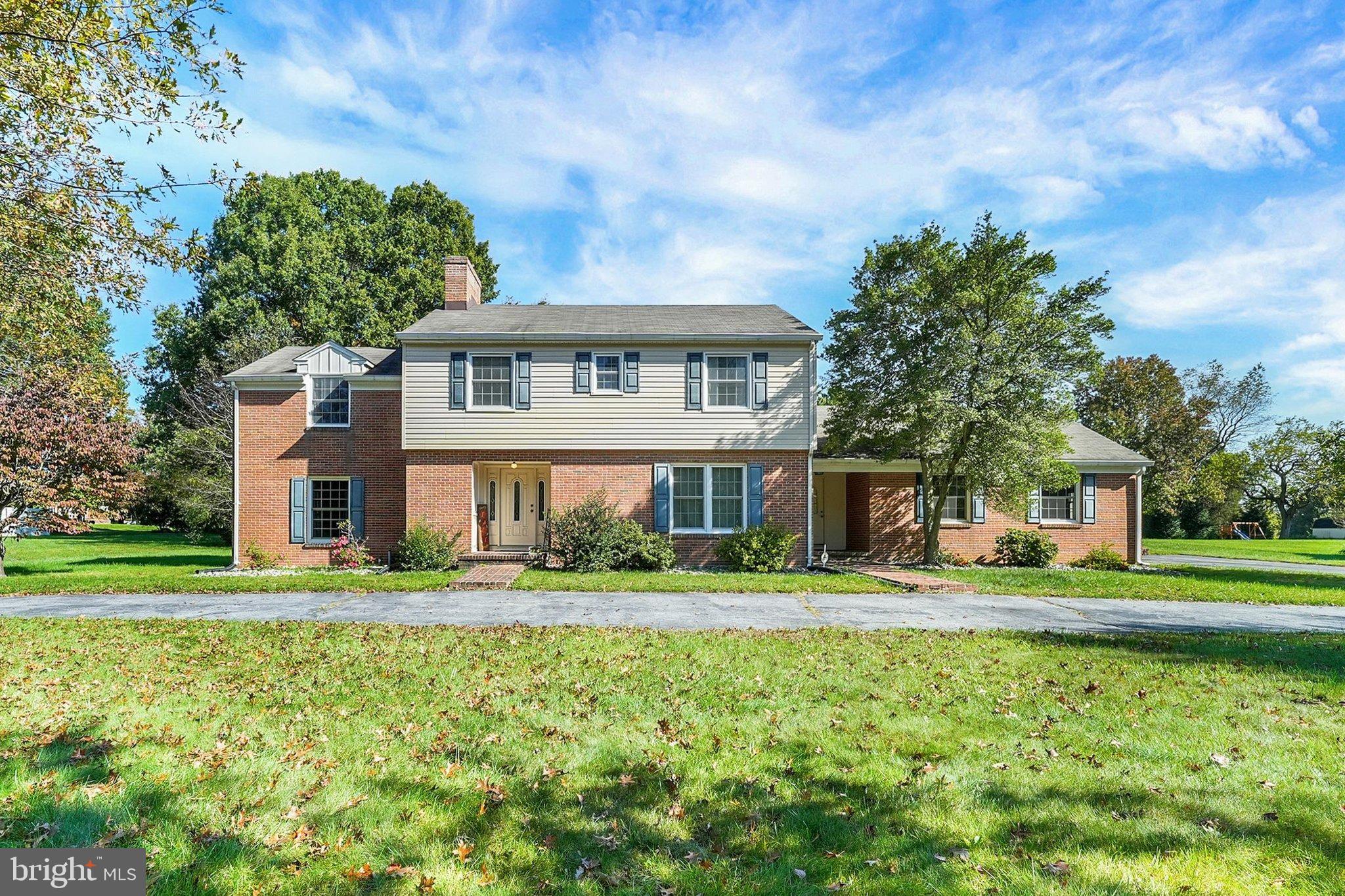 122 CARRIAGE LANE
