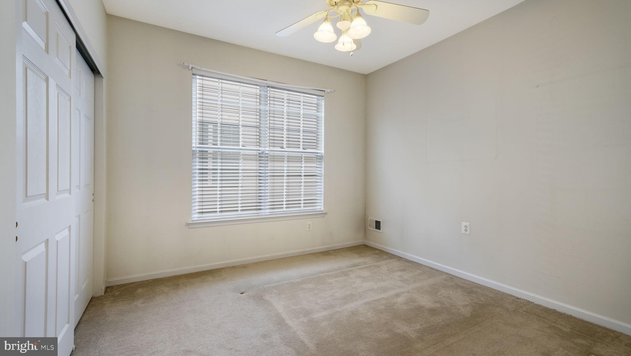 HERITAGE CR ESTS - Residential