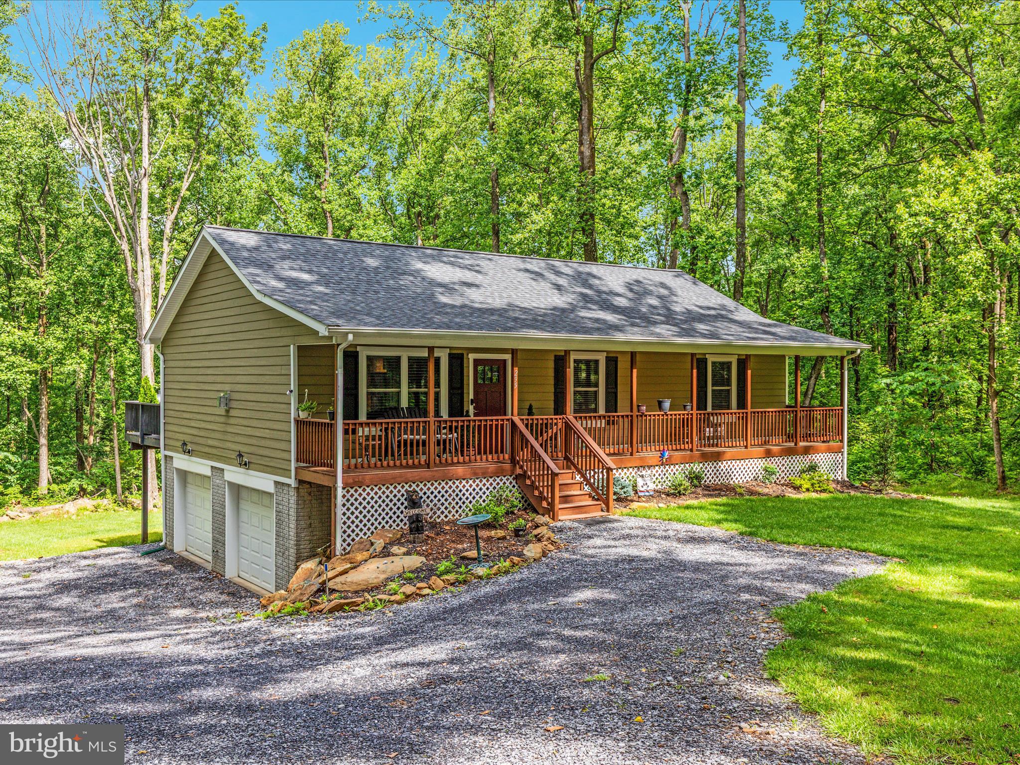 BLUE MOUNTAIN - Residential