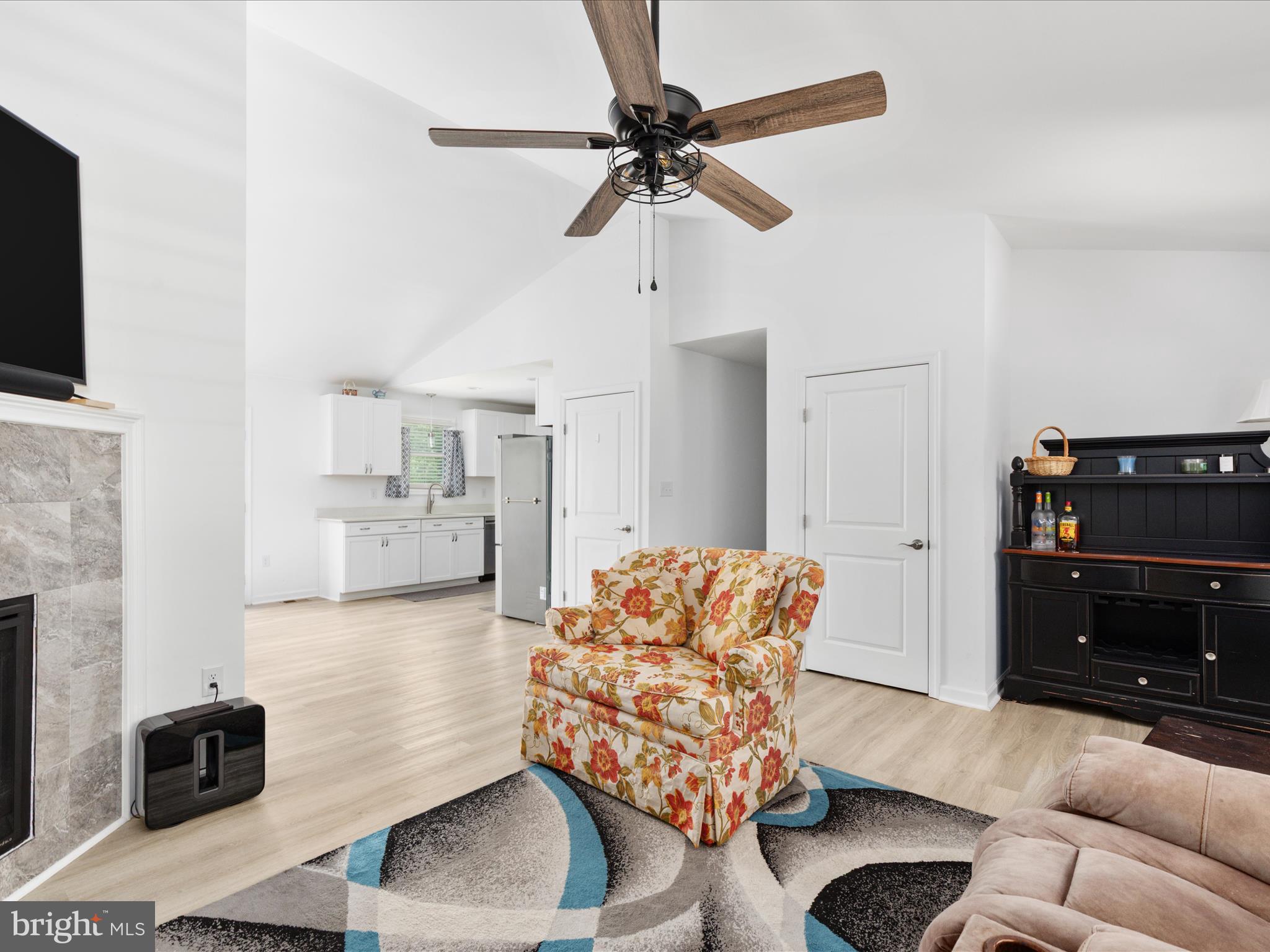 BLUE MOUNTAIN - Residential