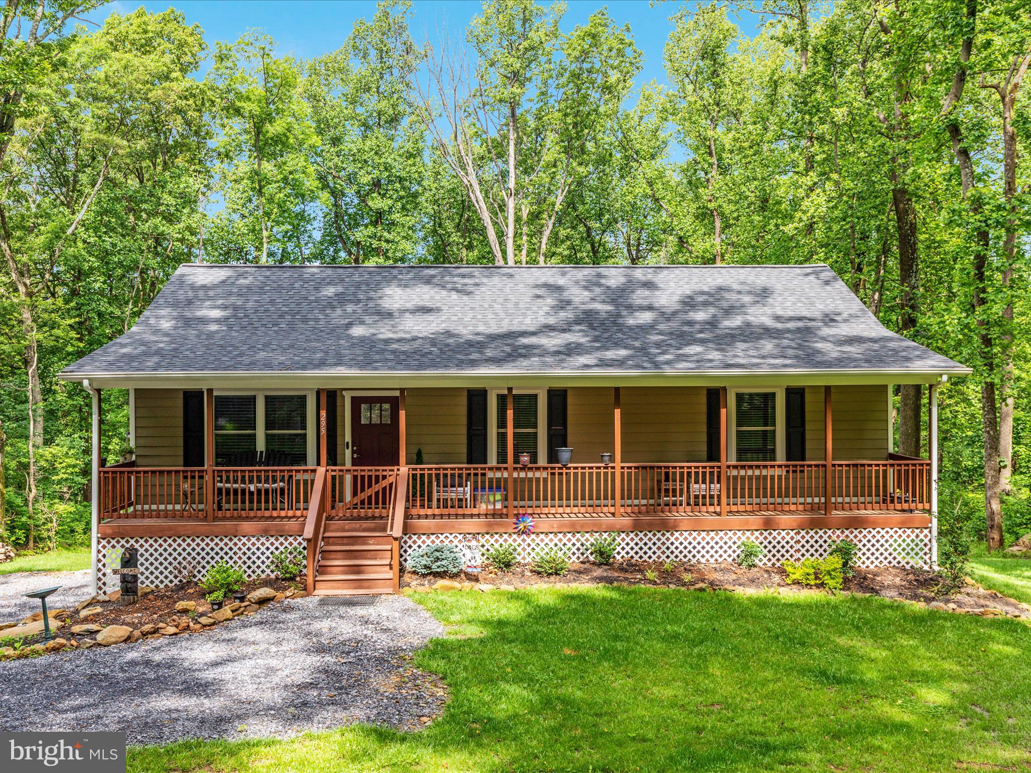 BLUE MOUNTAIN - Residential