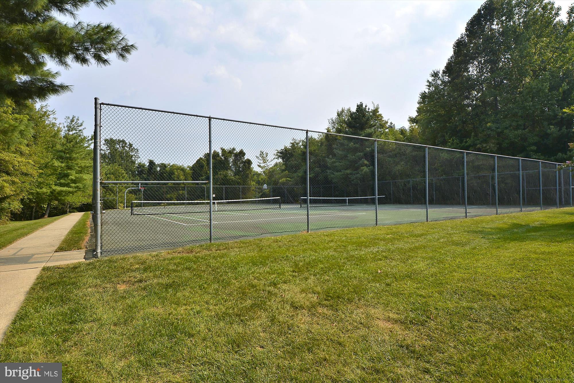 ADMIRAL REACH AT HARBOUR GATES - Residential