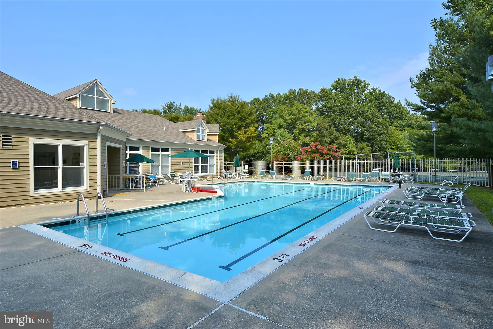 ADMIRAL REACH AT HARBOUR GATES - Residential