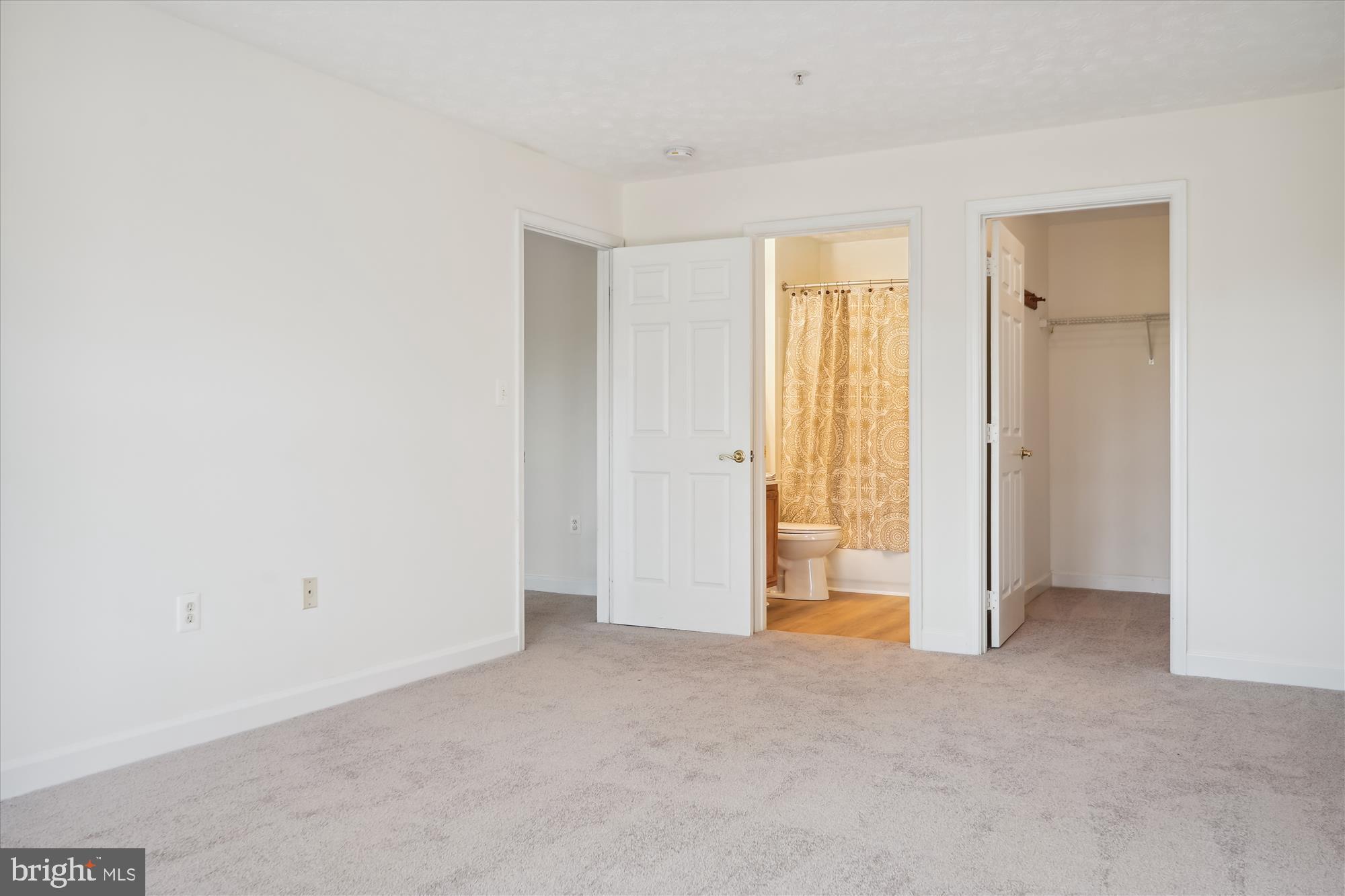 ADMIRAL REACH AT HARBOUR GATES - Residential