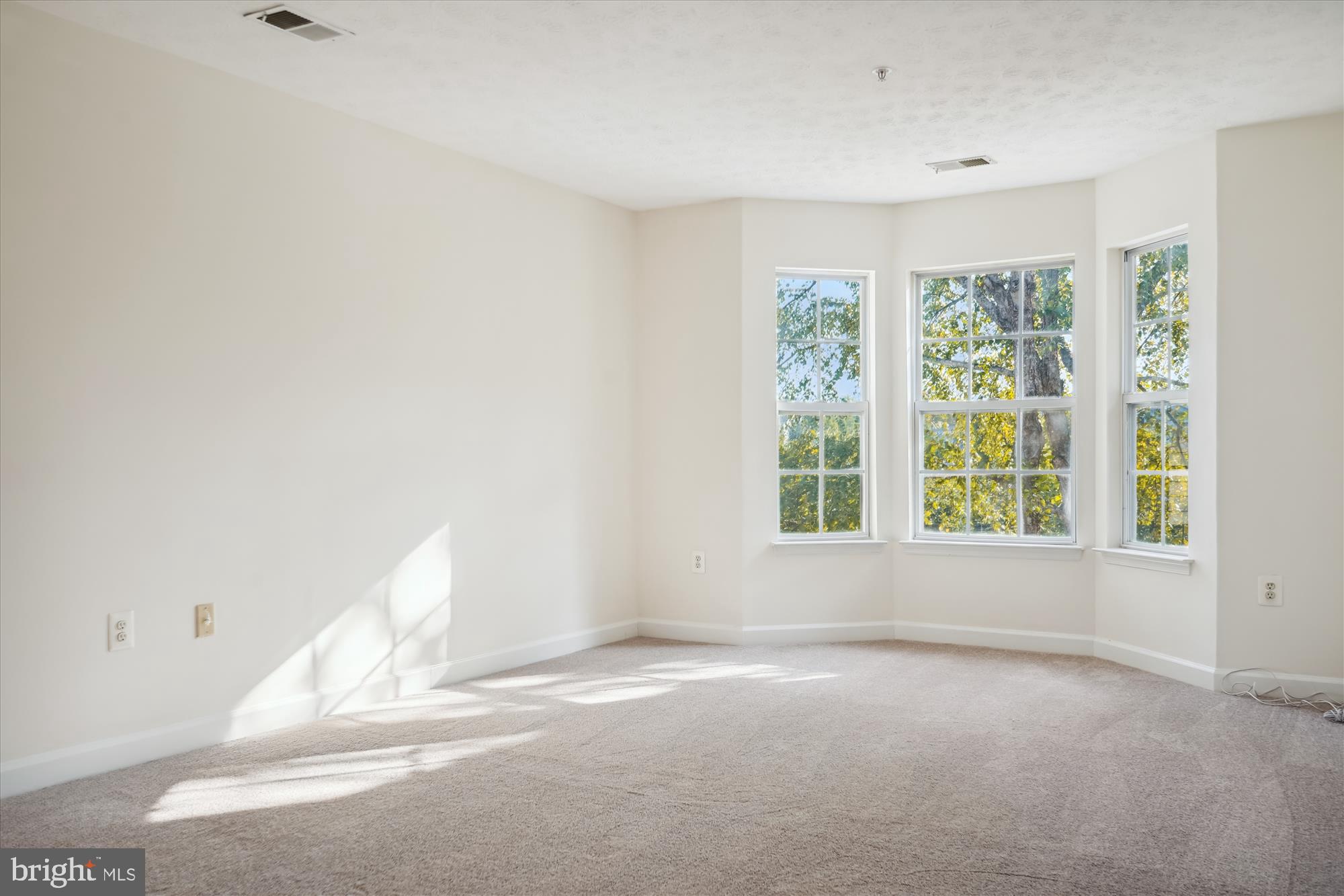 ADMIRAL REACH AT HARBOUR GATES - Residential