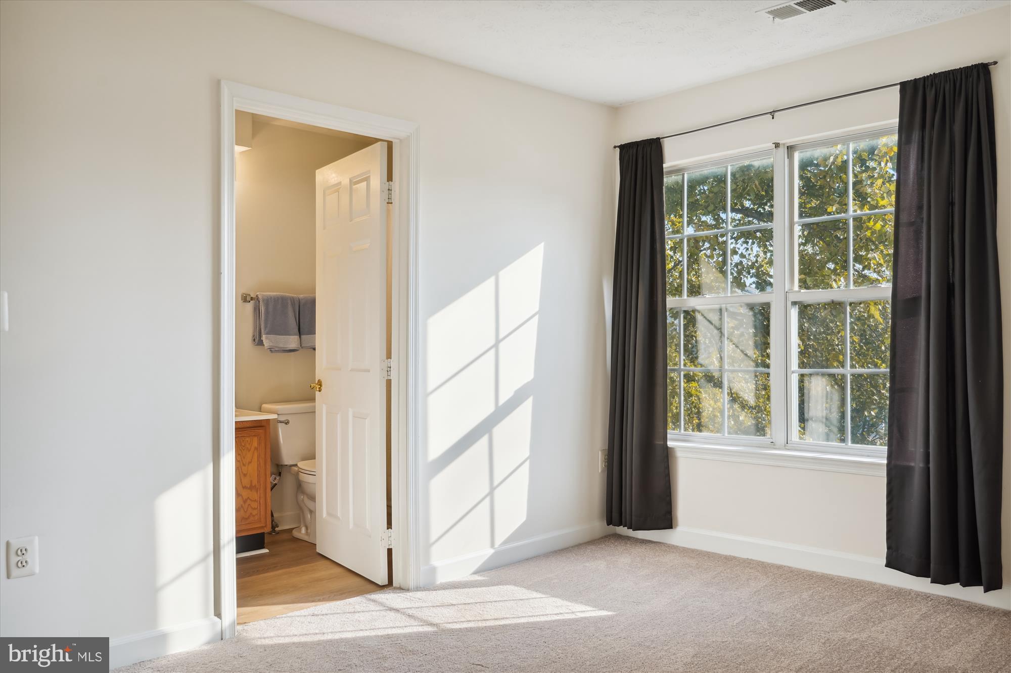 ADMIRAL REACH AT HARBOUR GATES - Residential