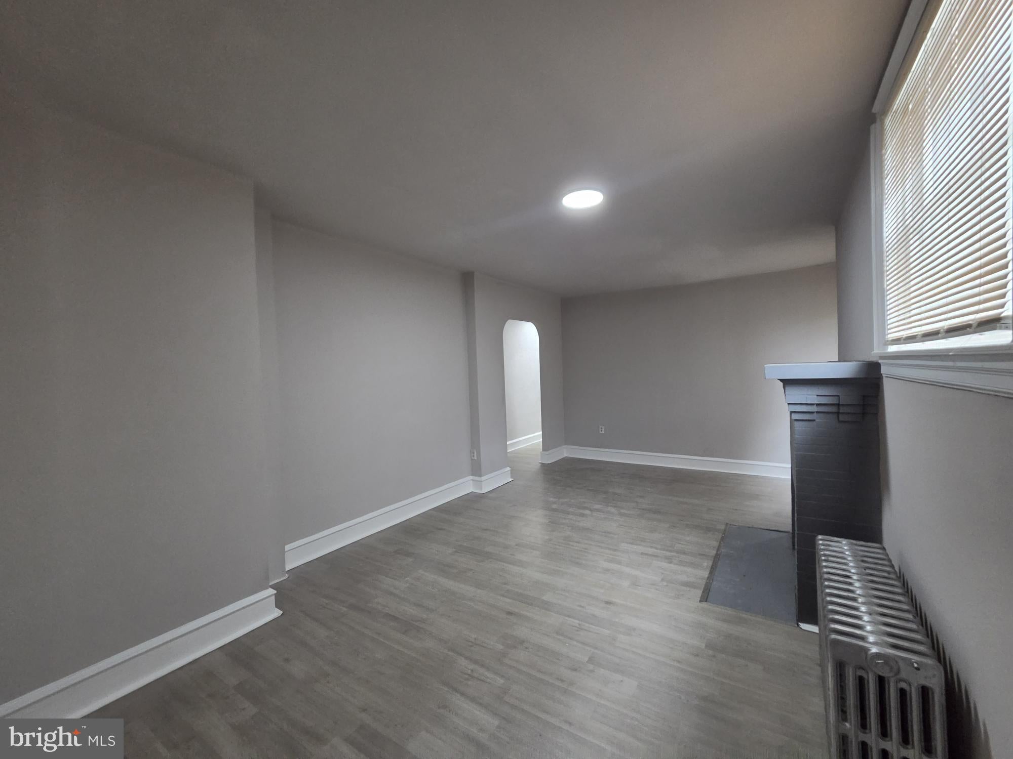 6149 W COLUMBIA AVENUE 1ST FL
