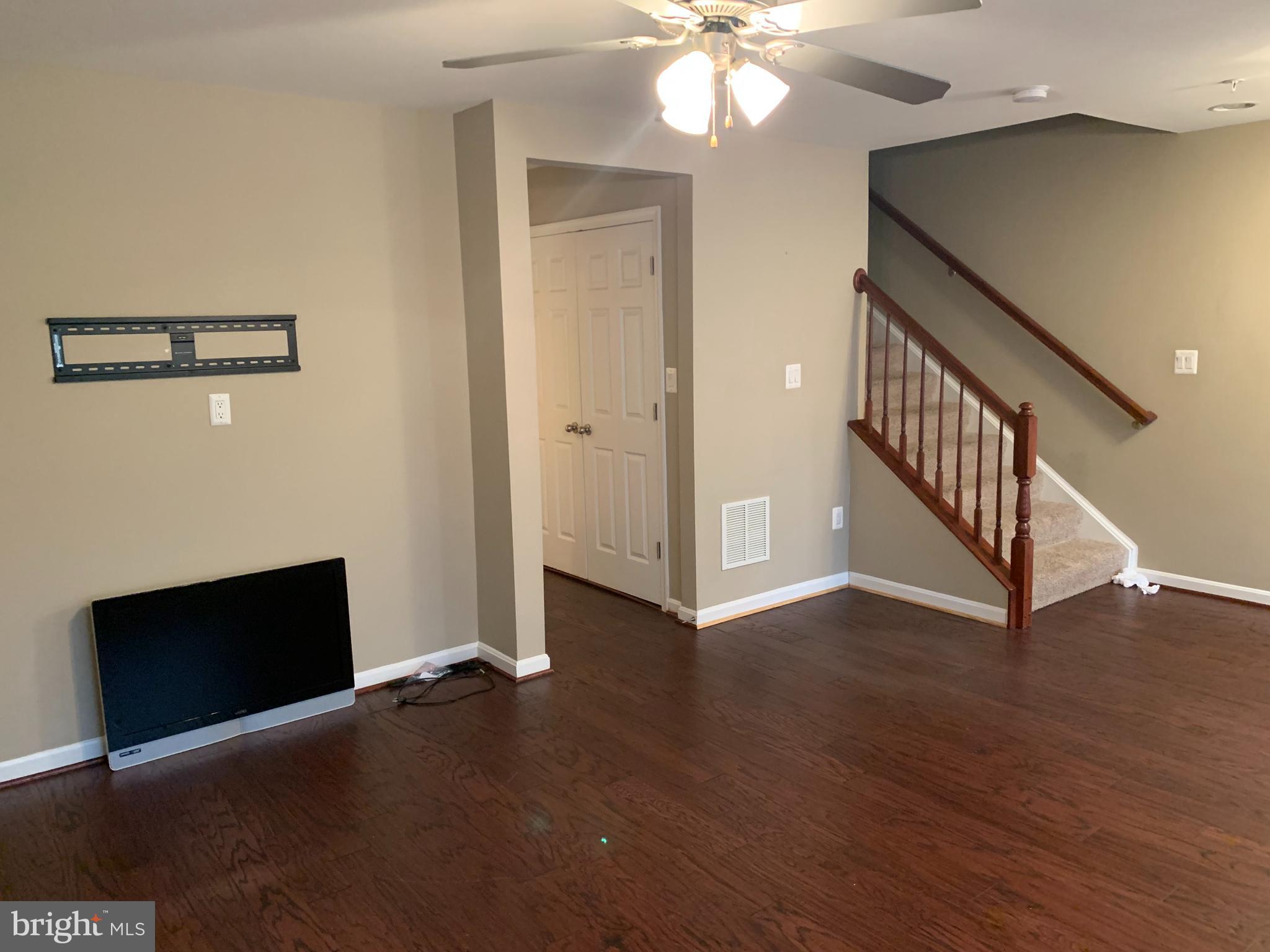 ESPLANADE AT RED RUN - Residential Lease