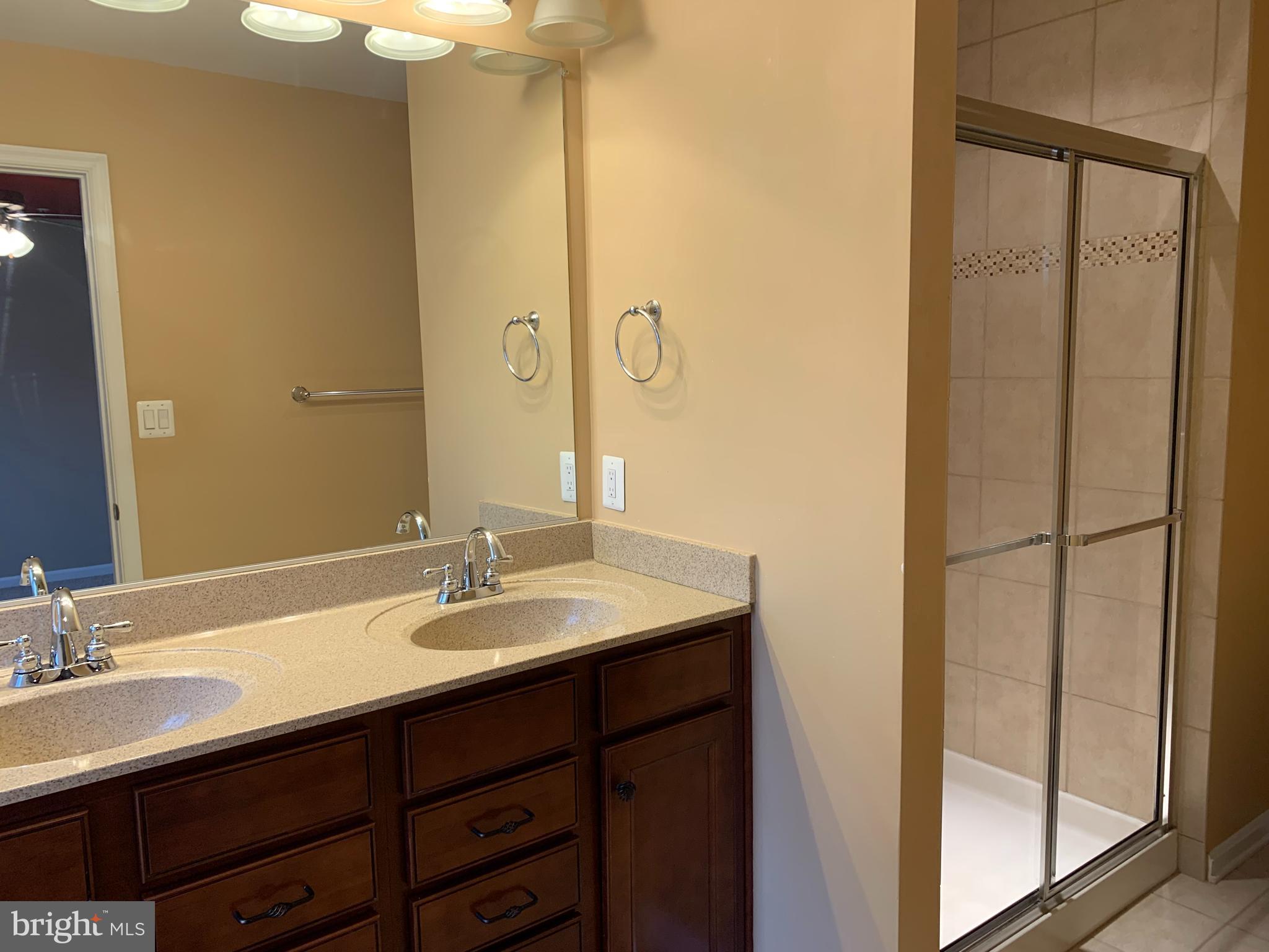 ESPLANADE AT RED RUN - Residential Lease