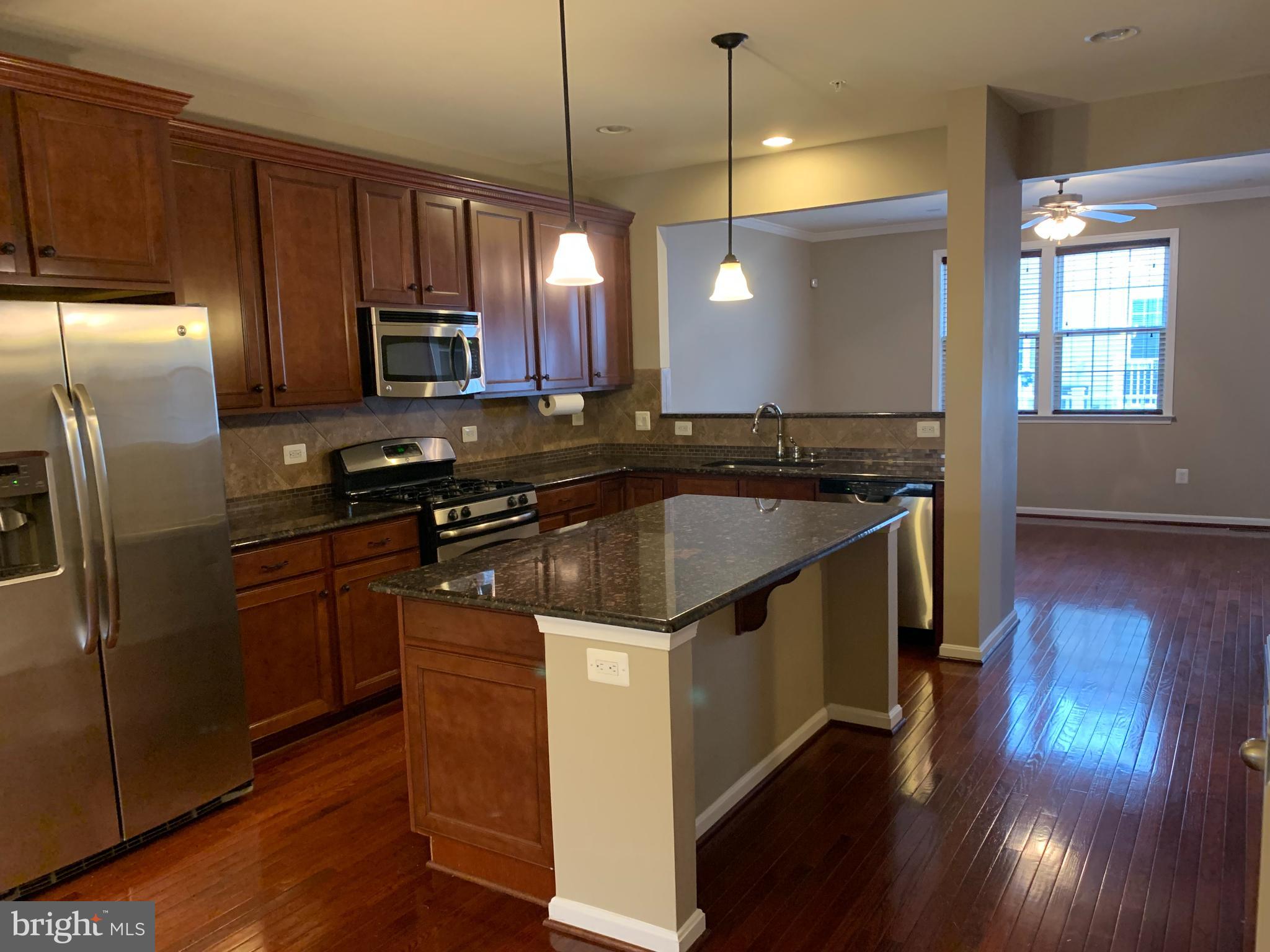 ESPLANADE AT RED RUN - Residential Lease