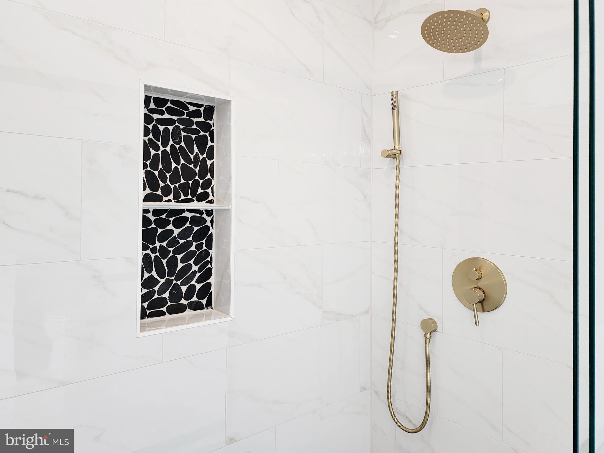 WINDING CREEK ESTATES - Residential