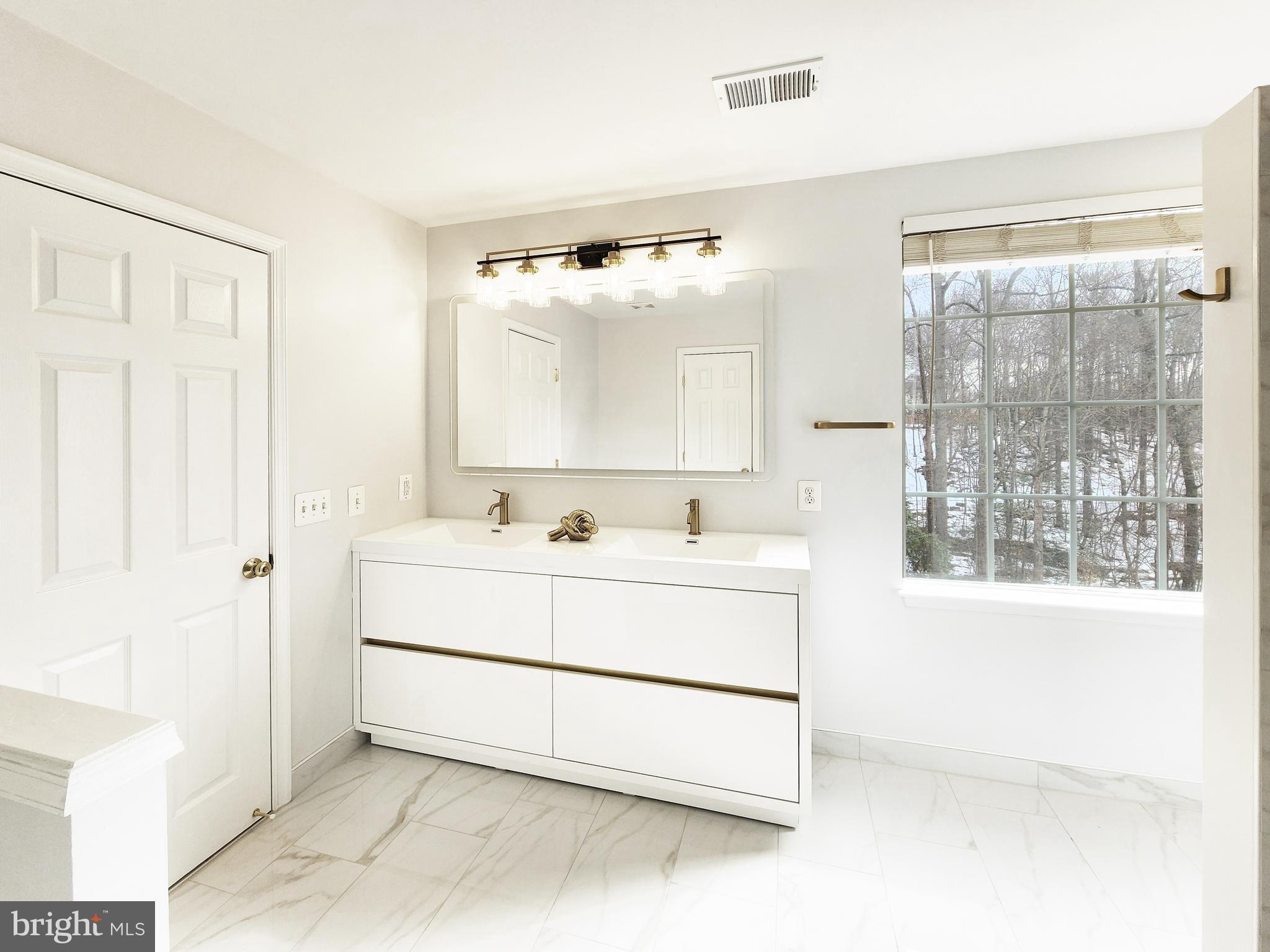 WINDING CREEK ESTATES - Residential