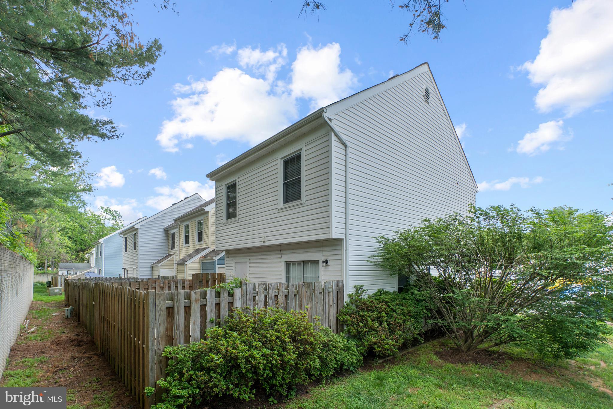 STAFFORD MEADOWS - Residential