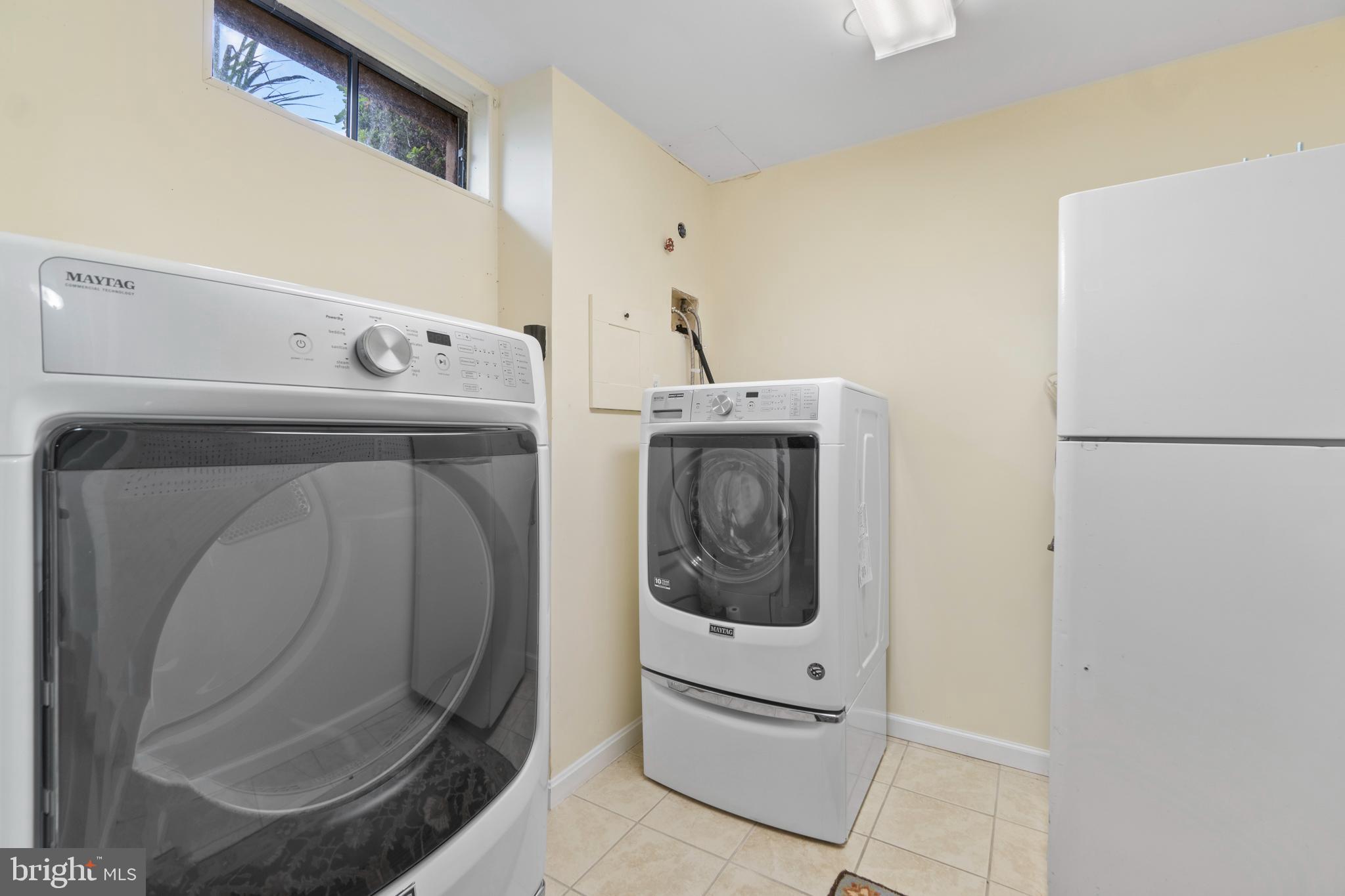 STAFFORD MEADOWS - Residential