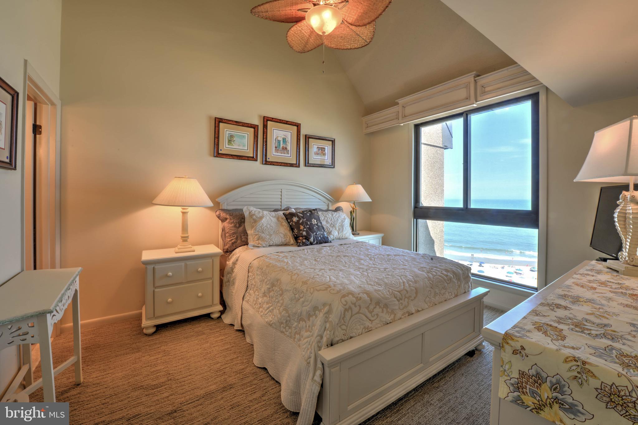 SEA COLONY EAST - Residential