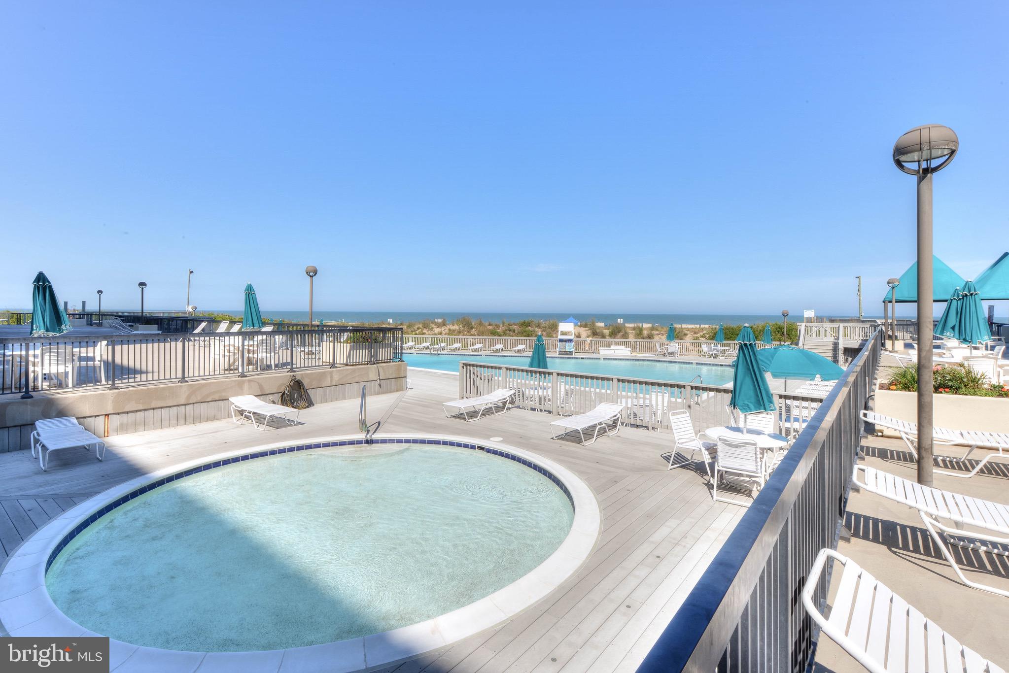 SEA COLONY EAST - Residential