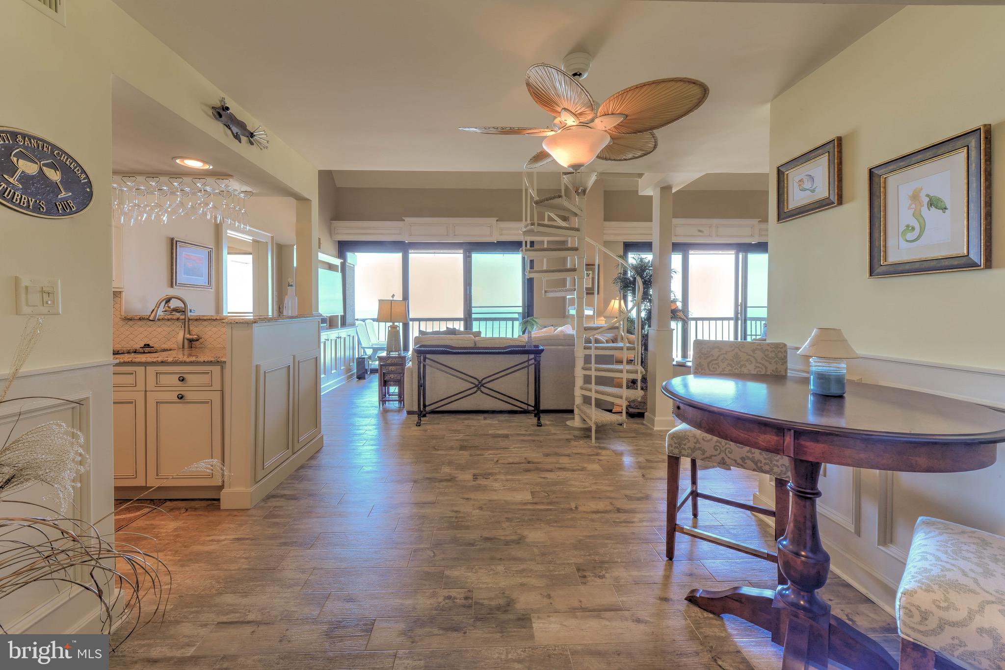 SEA COLONY EAST - Residential