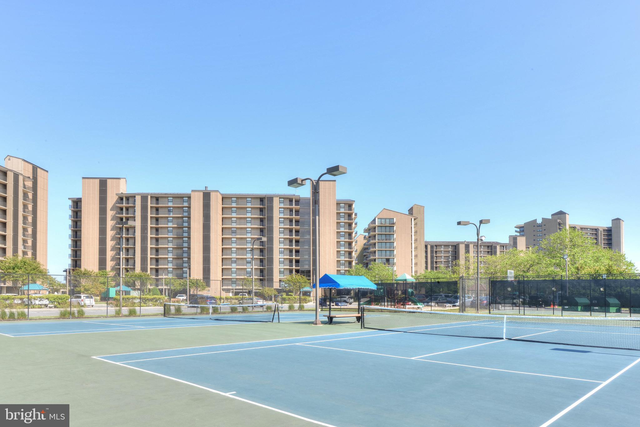 SEA COLONY EAST - Residential