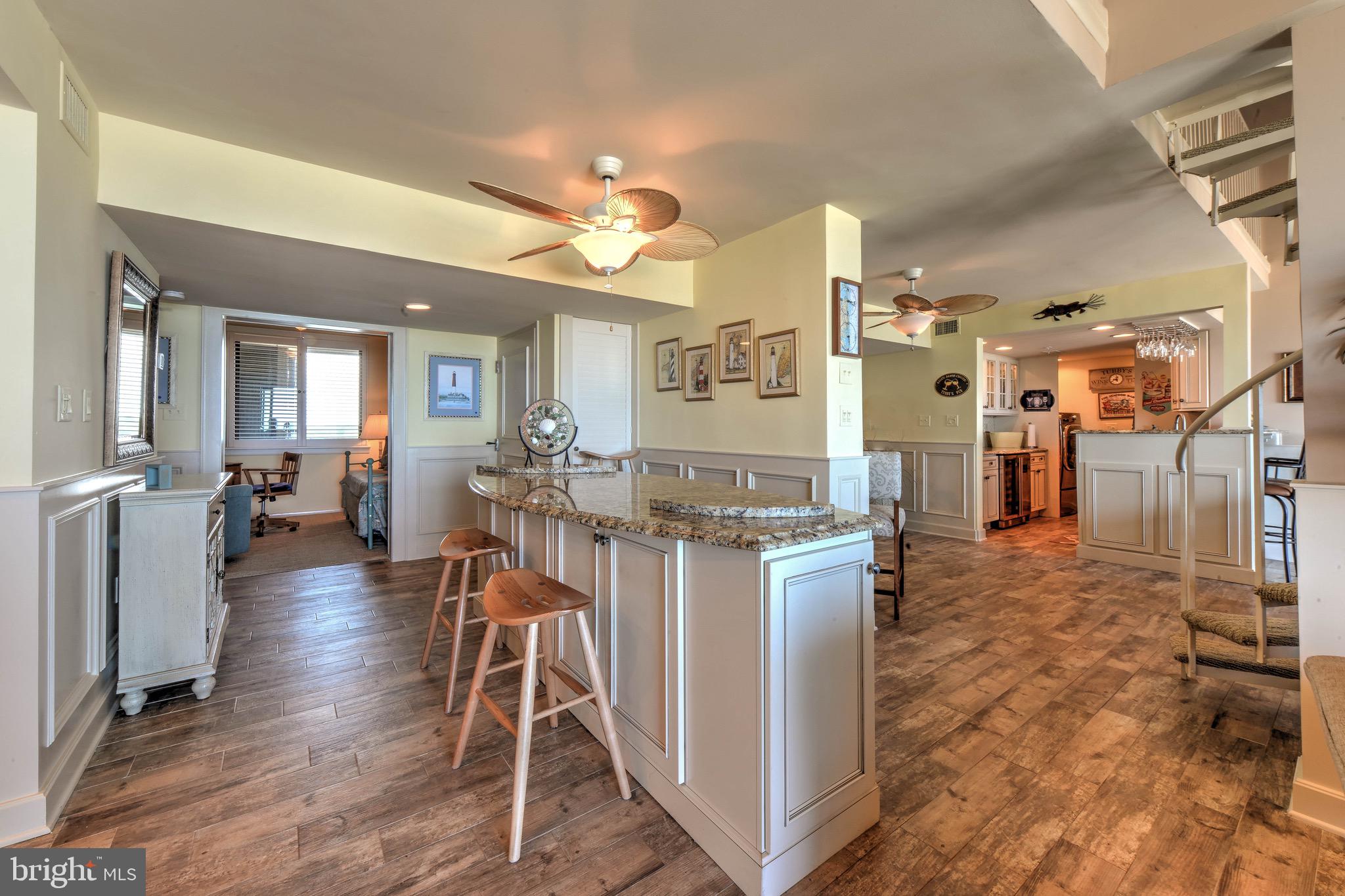 SEA COLONY EAST - Residential