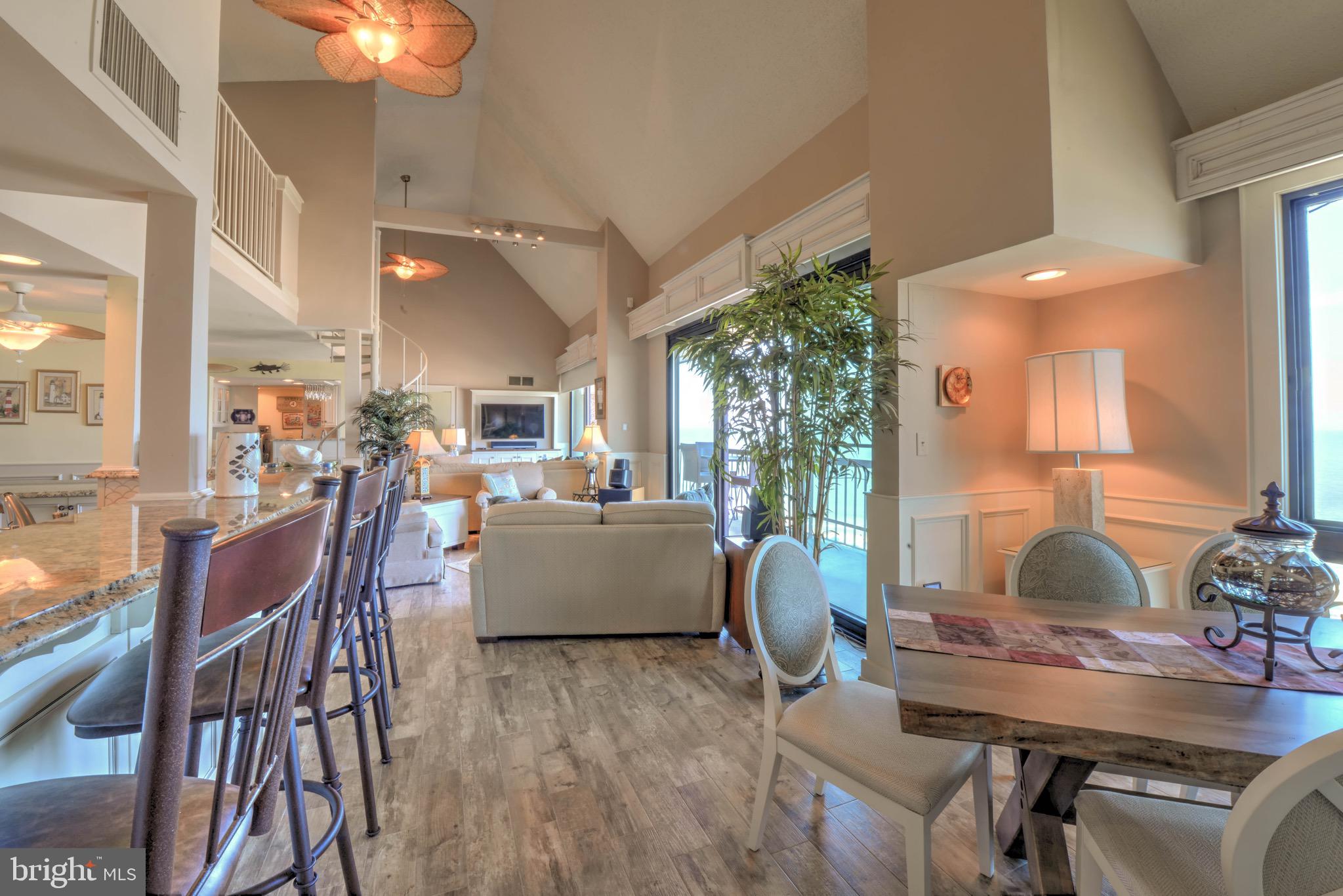 SEA COLONY EAST - Residential