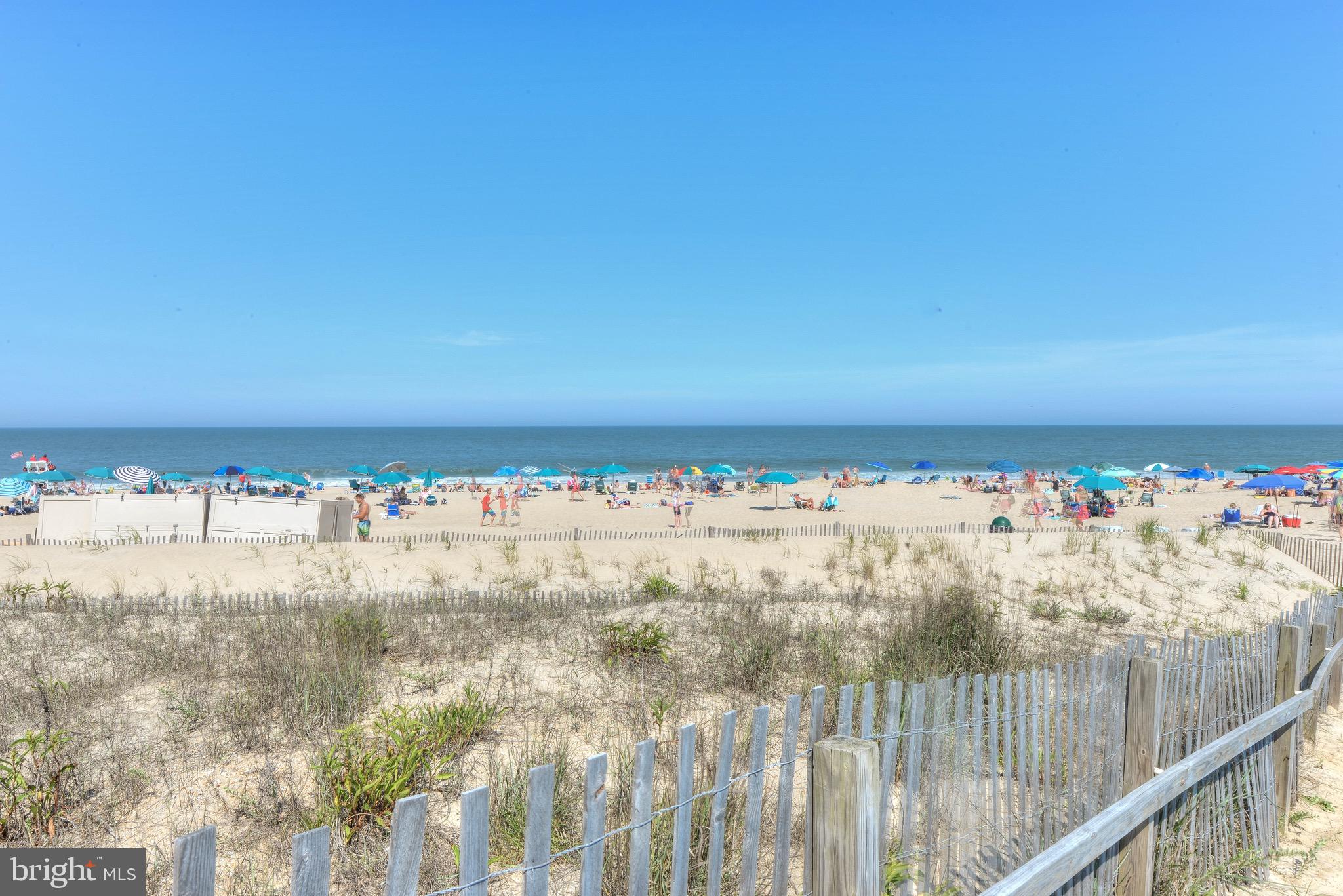 SEA COLONY EAST - Residential