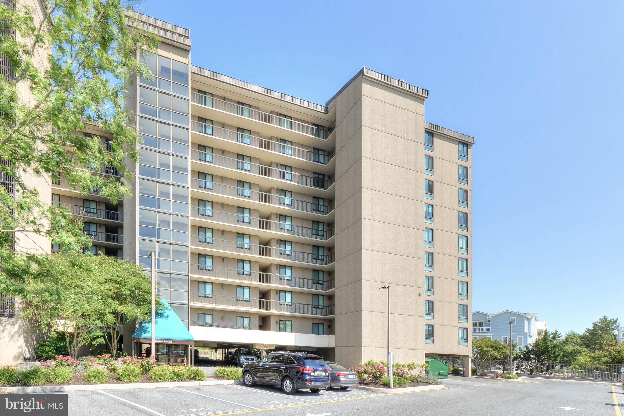 SEA COLONY EAST - Residential