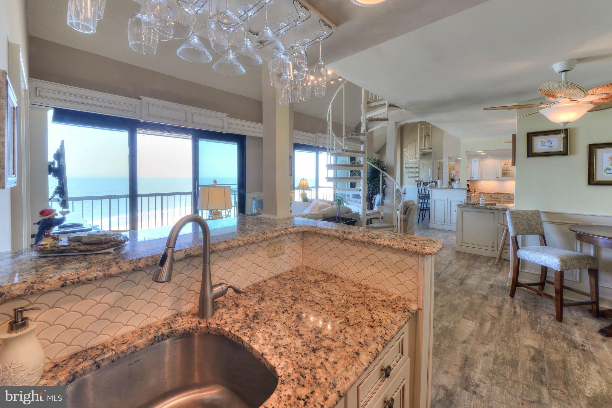 SEA COLONY EAST - Residential