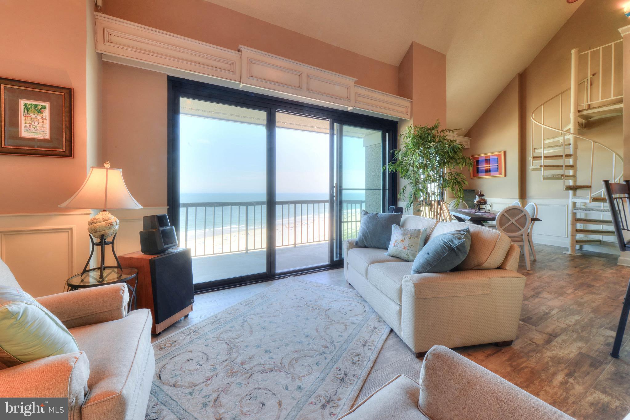 SEA COLONY EAST - Residential