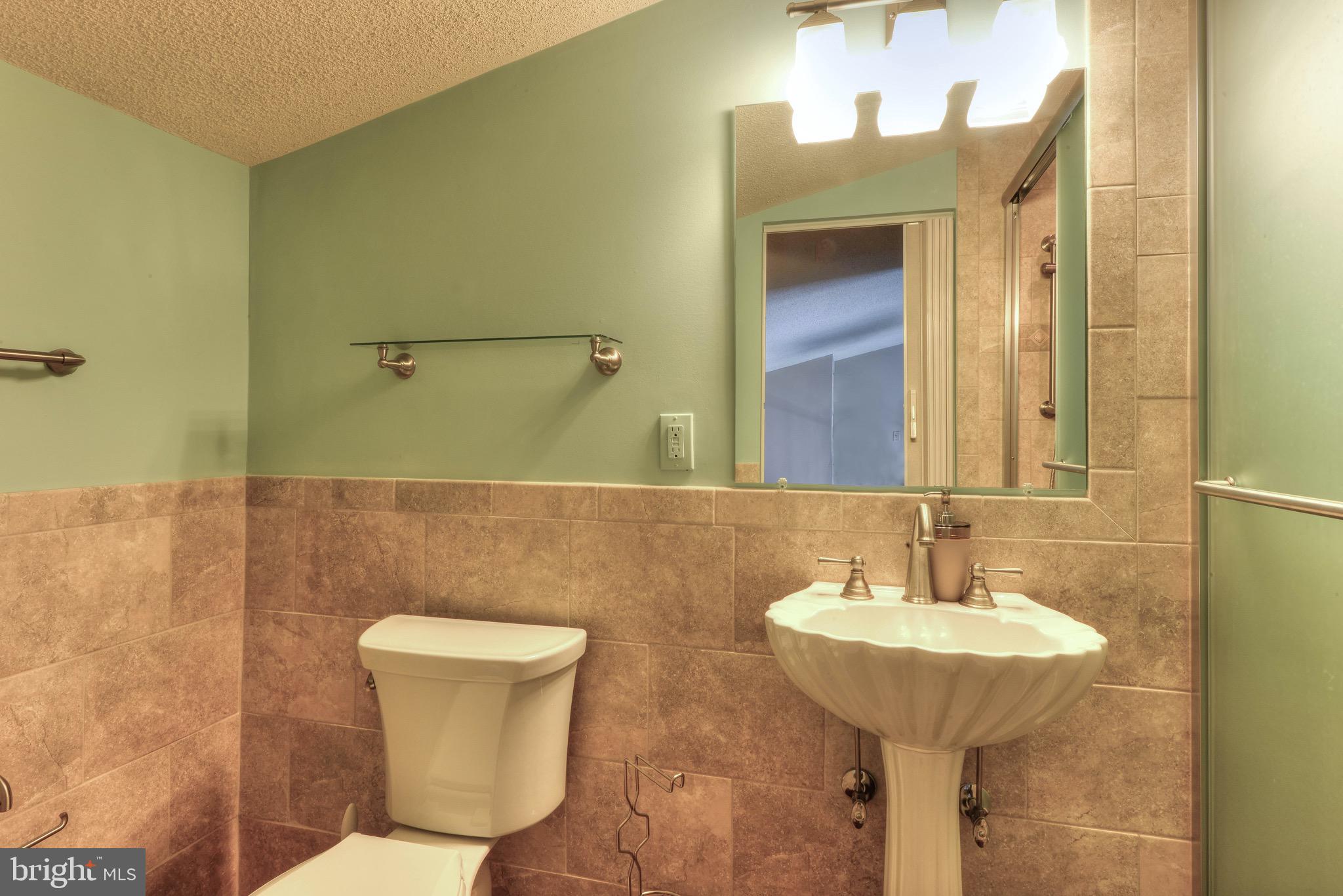 SEA COLONY EAST - Residential