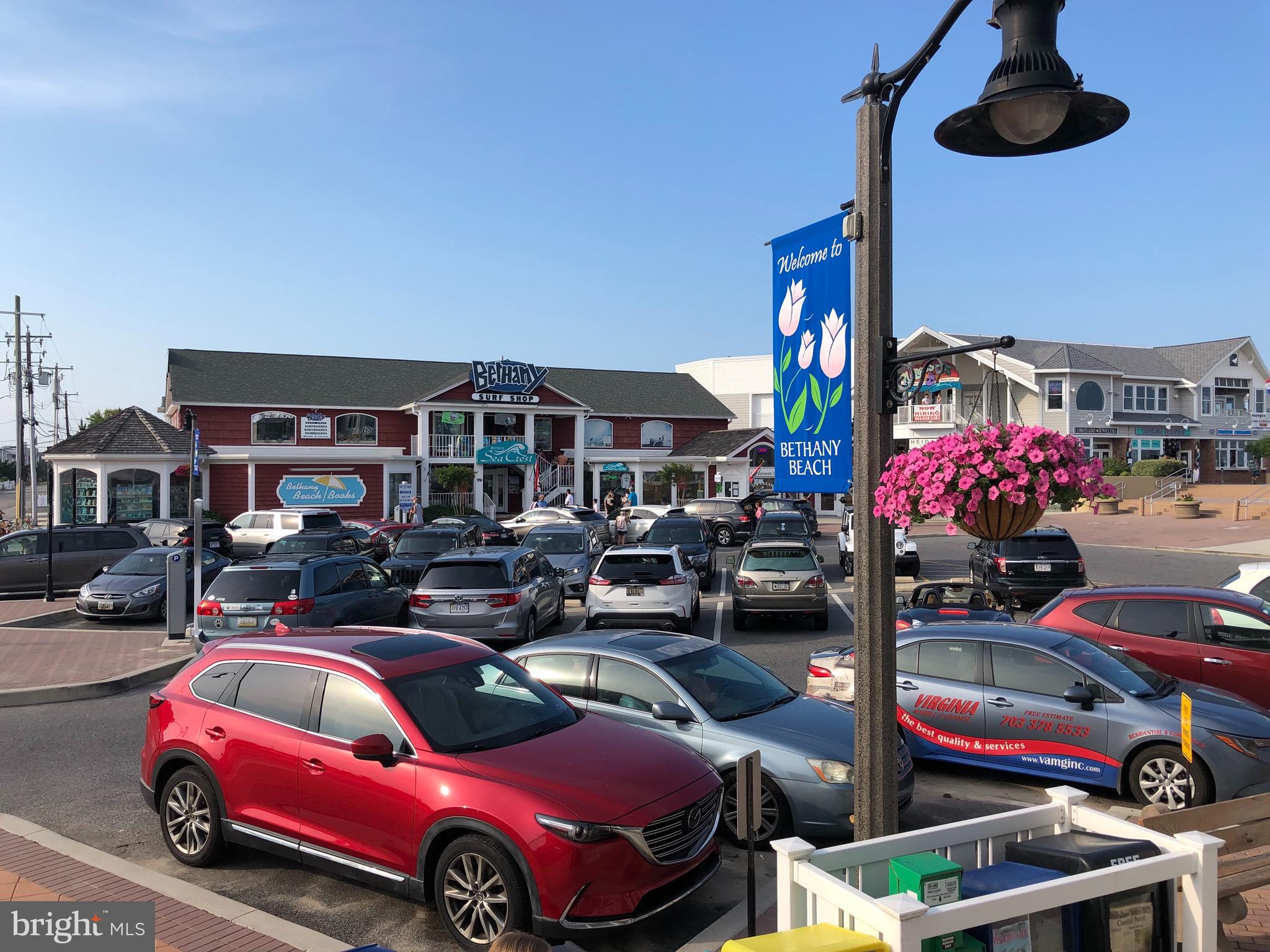 SEA COLONY EAST - Residential