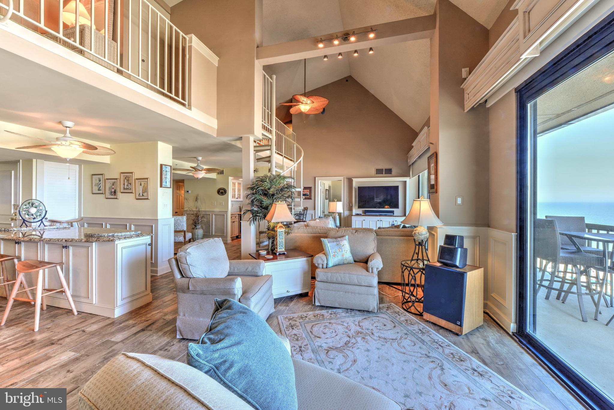 SEA COLONY EAST - Residential