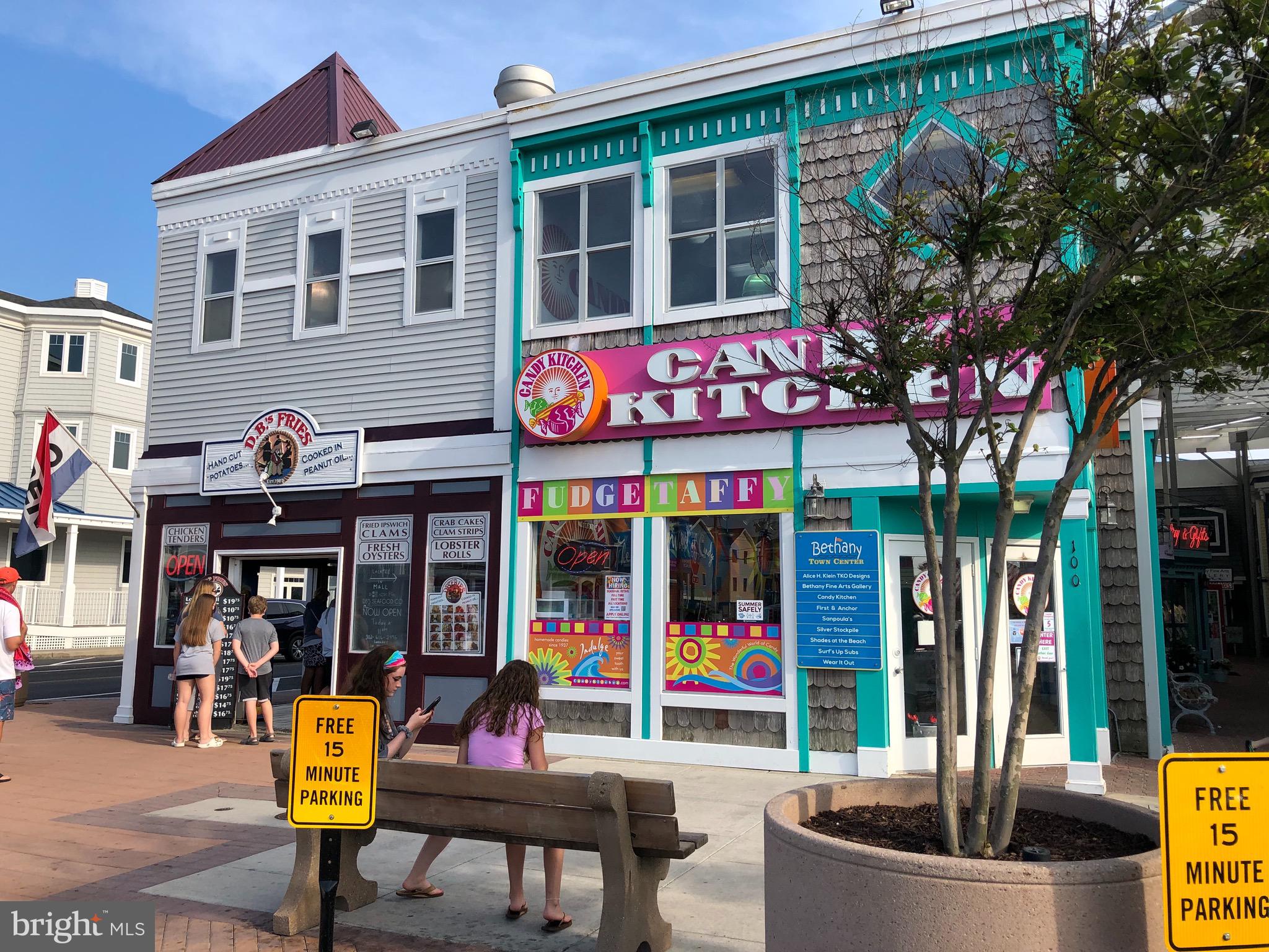 SEA COLONY EAST - Residential