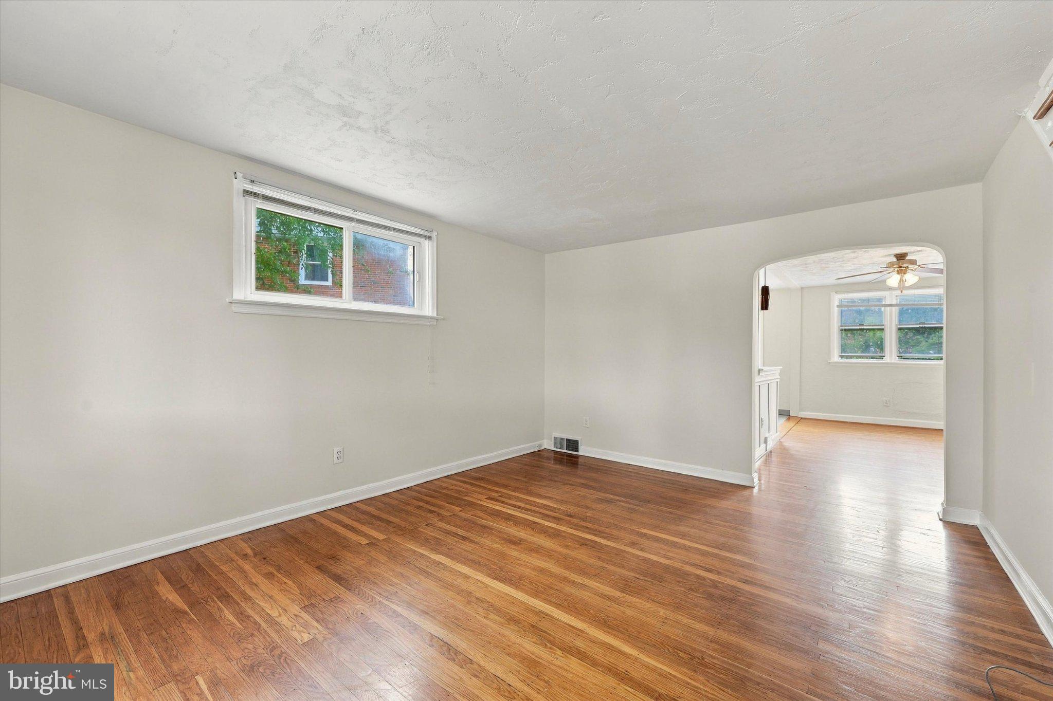 338 S STRATFORD ROAD