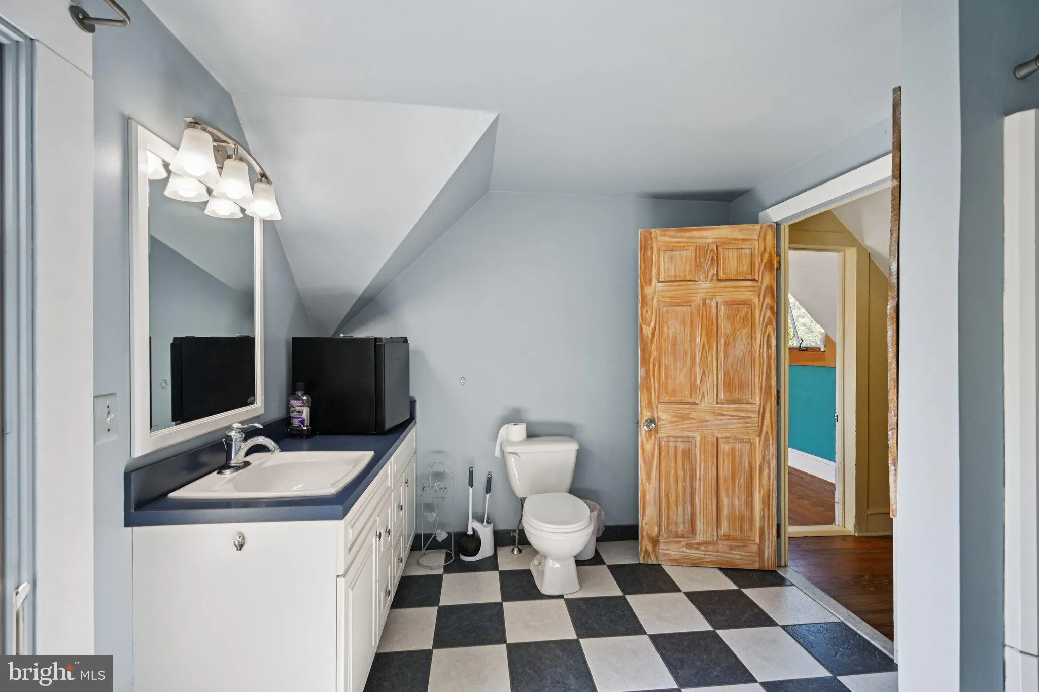 Vineland, New Jersey 08360, United States, 3 Bedrooms Bedrooms, ,2 BathroomsBathrooms,Residential,Active,214694