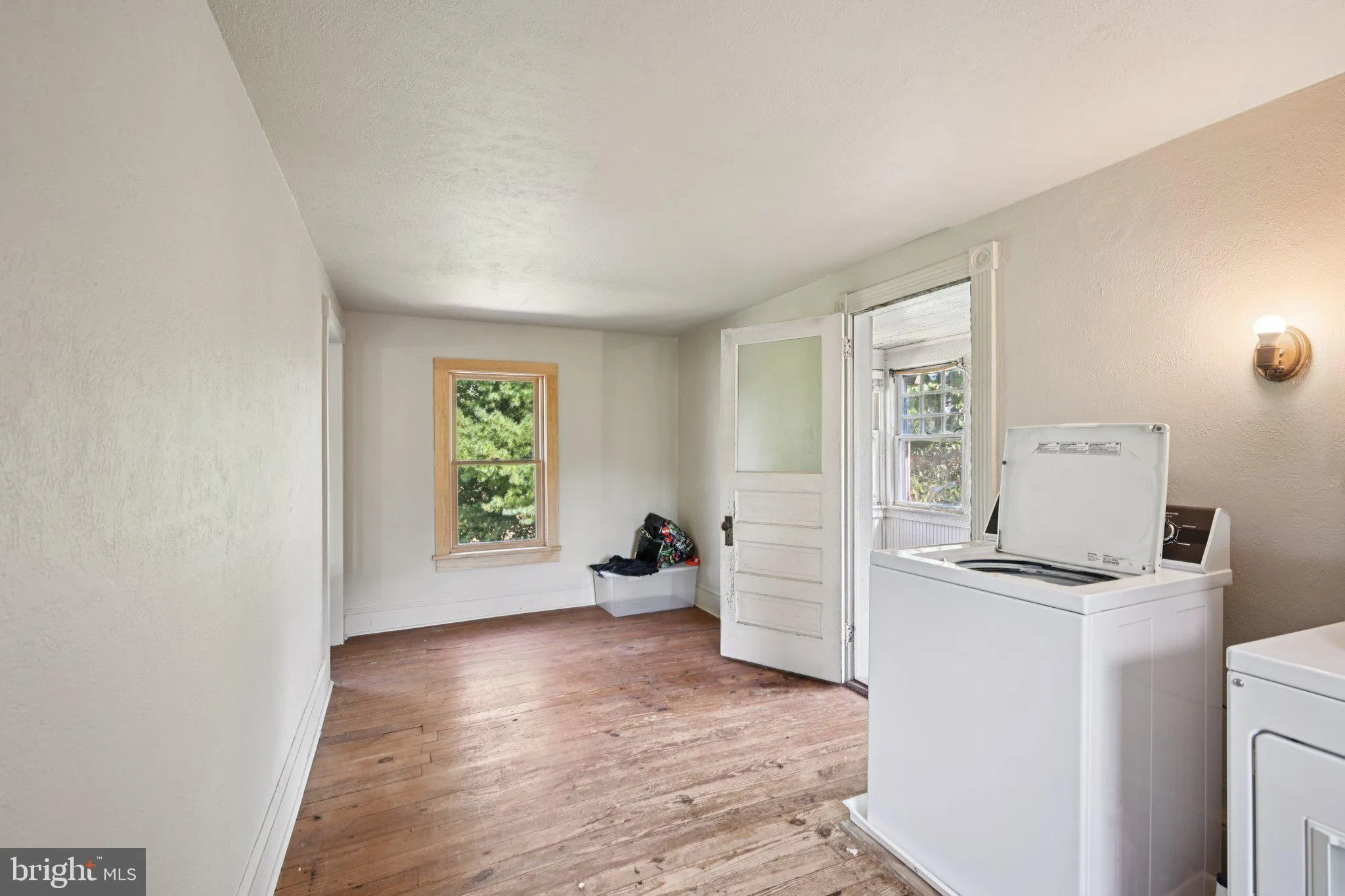 Vineland, New Jersey 08360, United States, 3 Bedrooms Bedrooms, ,2 BathroomsBathrooms,Residential,Active,214694