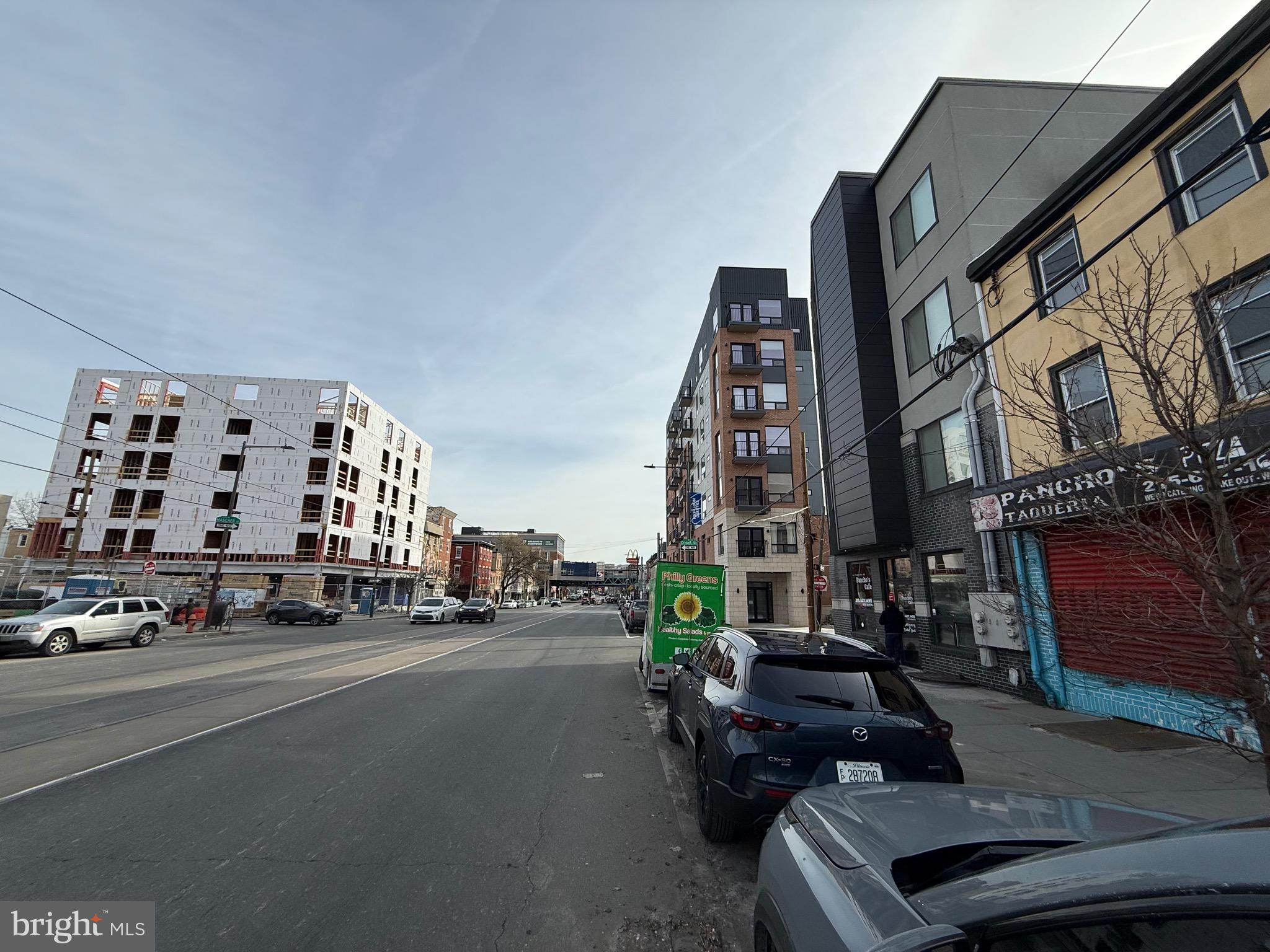 152 W GIRARD AVENUE 00