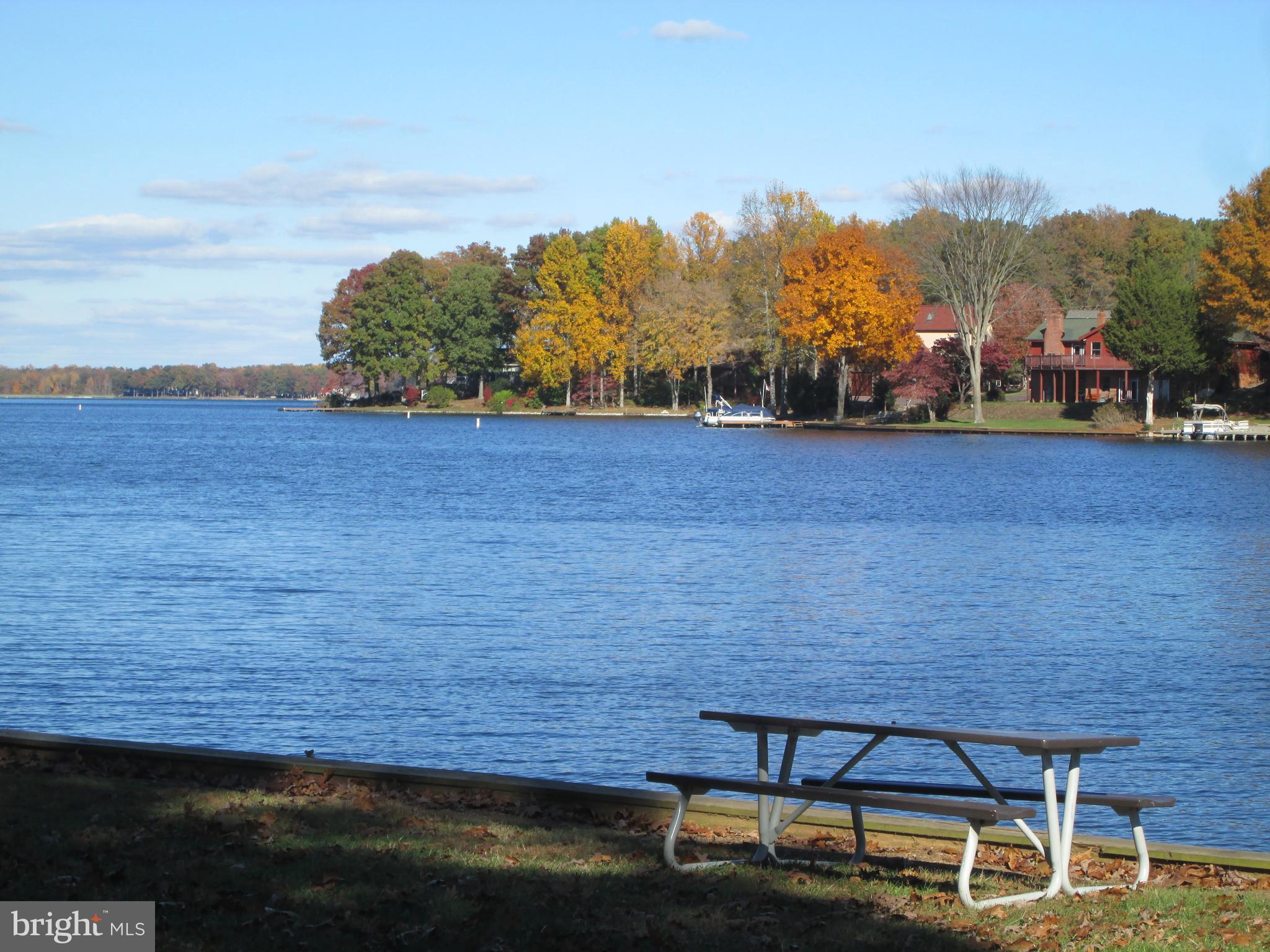 LAKE OF THE WOODS - Residential