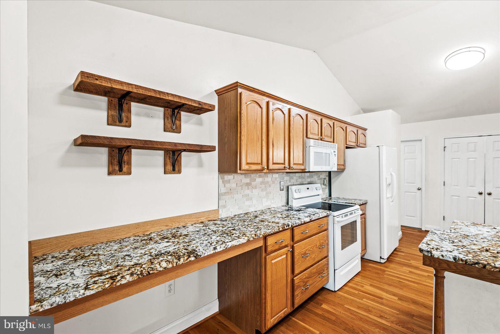 LAKE OF THE WOODS - Residential