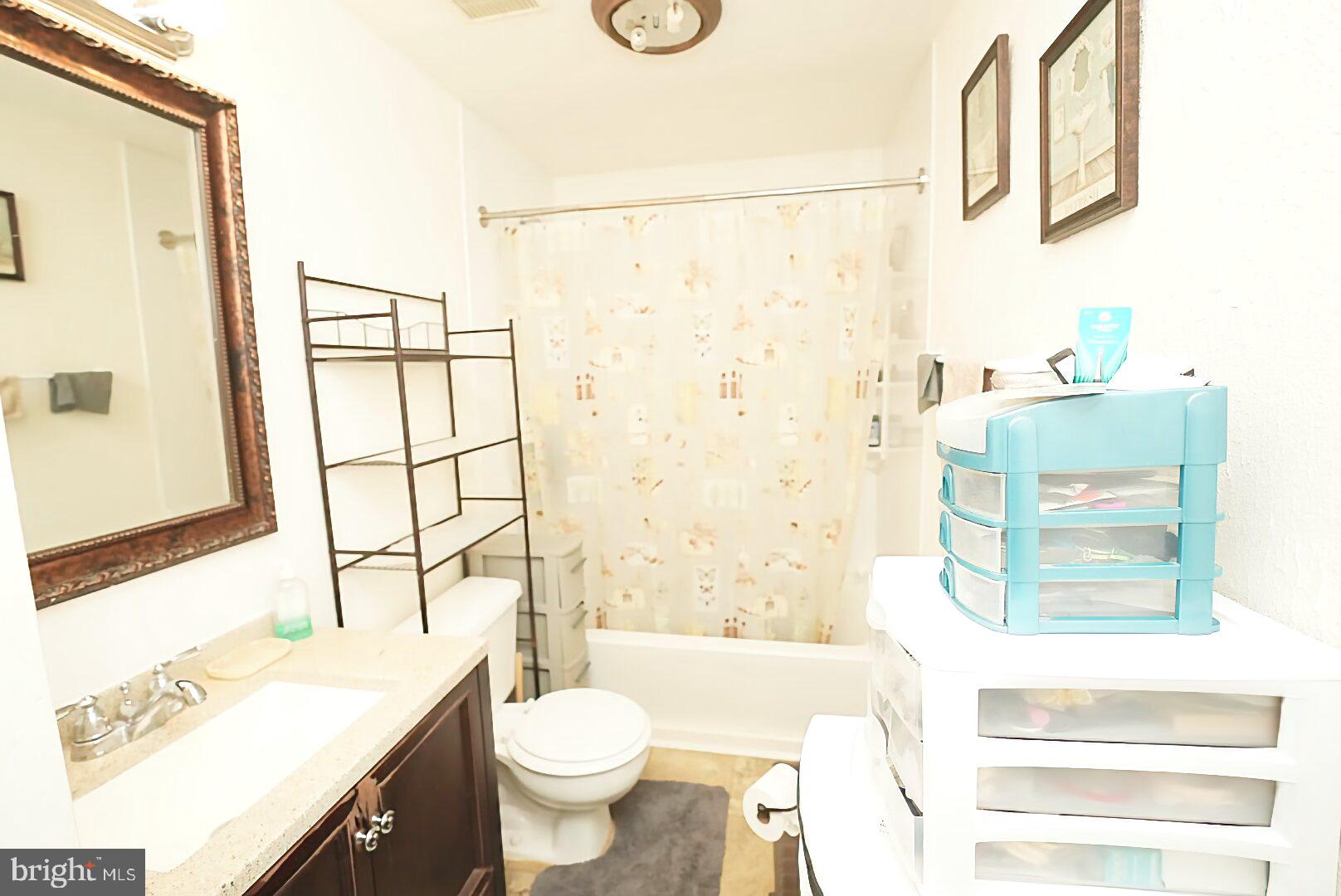 WEST SHORE - Residential