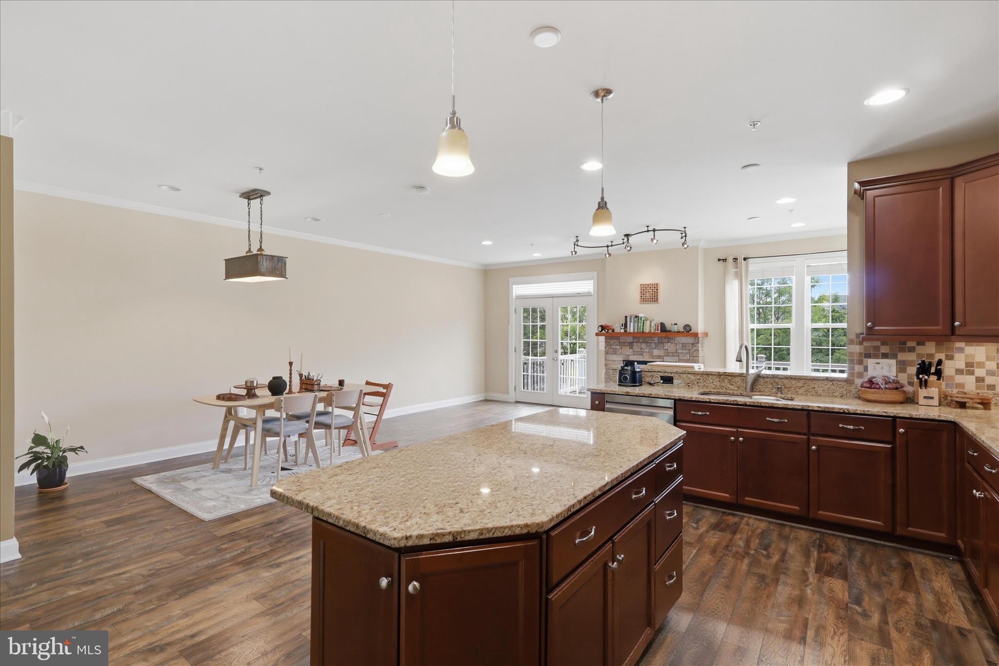 URBANA HIGHLANDS - Residential