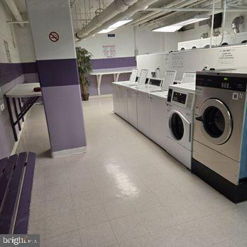 RIVER PLACE SOUTH - Residential